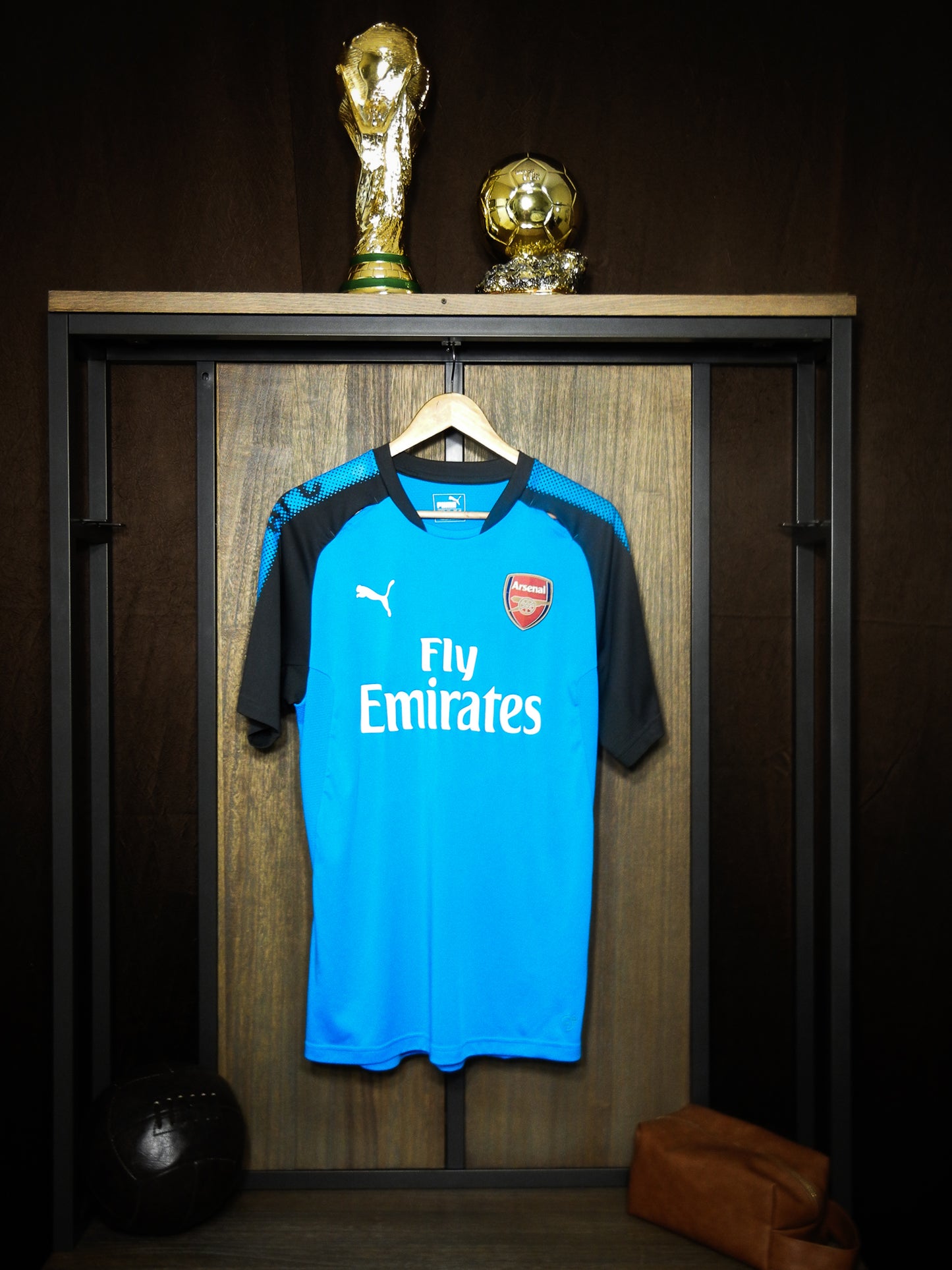 Arsenal 2017/18 Training Jersey – Puma Sky Blue – Large – Performance Fit Shirt – (MPN: 751711-02)