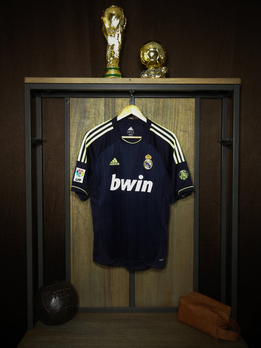Real Madrid 2012/13 Away Jersey – Cristiano Ronaldo #7 – Small – Dark Blue & Yellow Adidas Shirt (MPN: X21992)