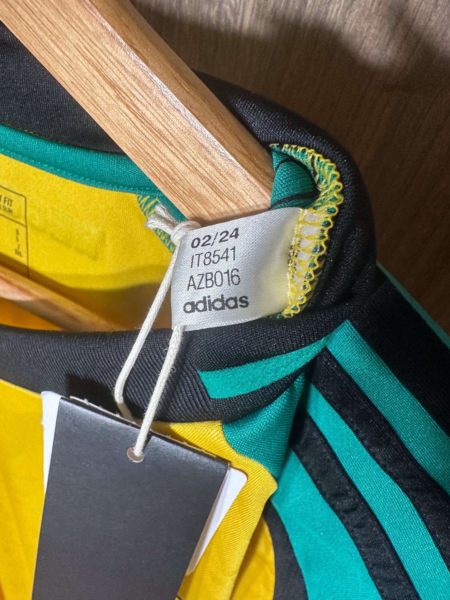 Jamaica 2024 Home Jersey – Bailey #7 – Large – Gold & Black Adidas Shirt (MPN: IT8541)