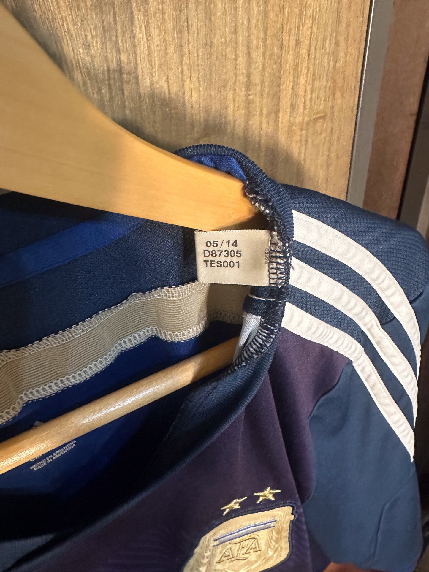 Argentina 2014 Away Jersey – Size L – Navy Blue & Sky – Adidas Shirt – (SKU: D87305 TES001)