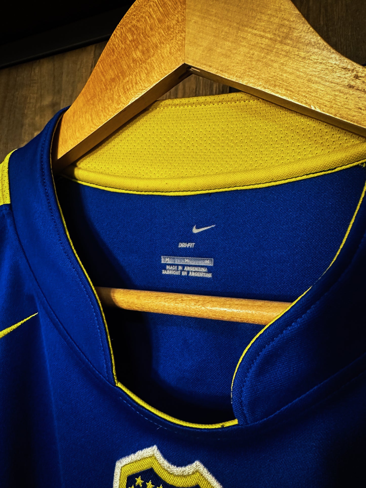 Boca Juniors 2006 Home Jersey (Clausura Special Edition) – Size M – Blue & Yellow Nike Shirt (MPN: 198013)