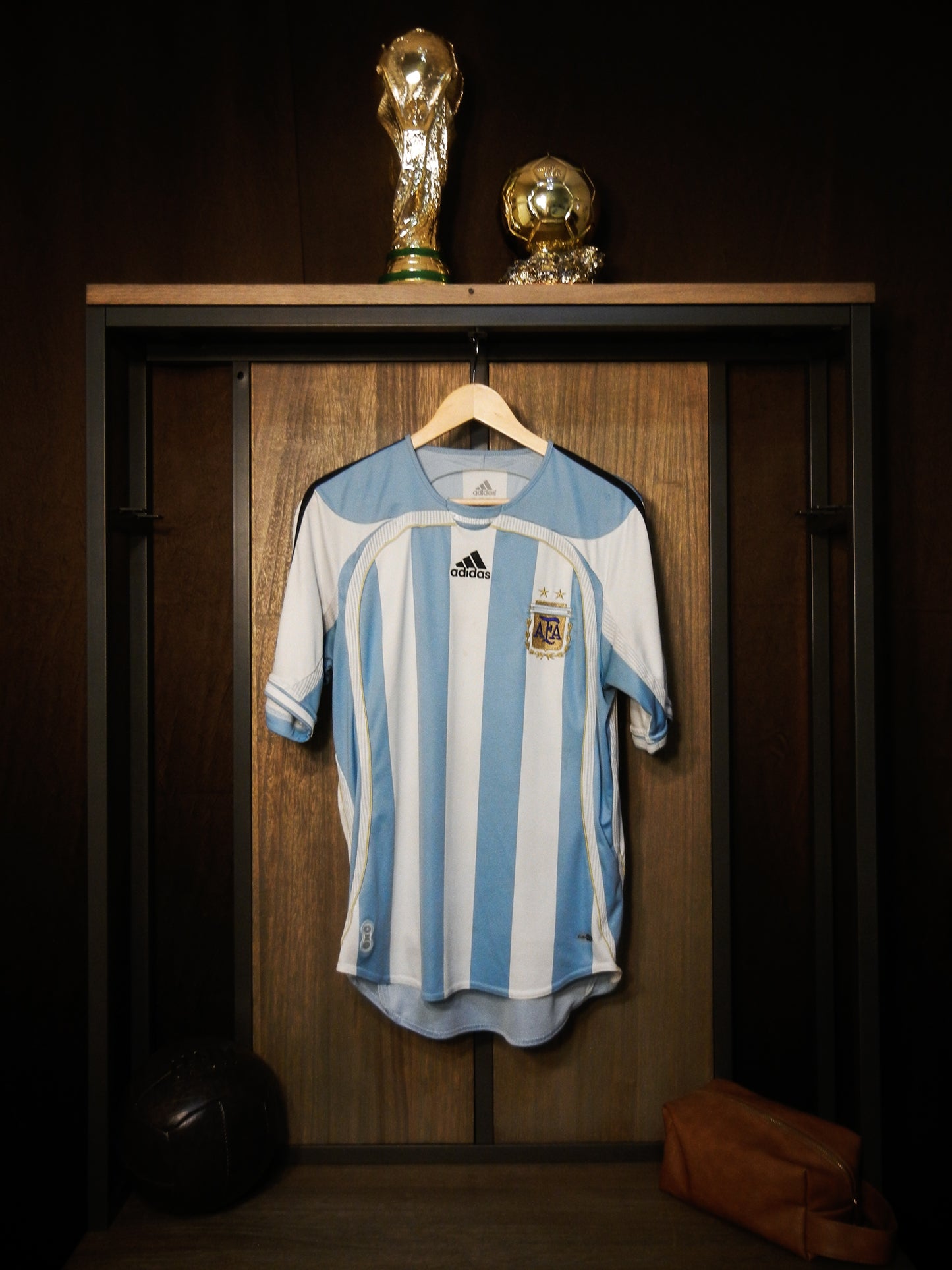 Argentina 2006 Home Jersey – Size M – Blue & White Adidas Shirt (MPN: N/A)