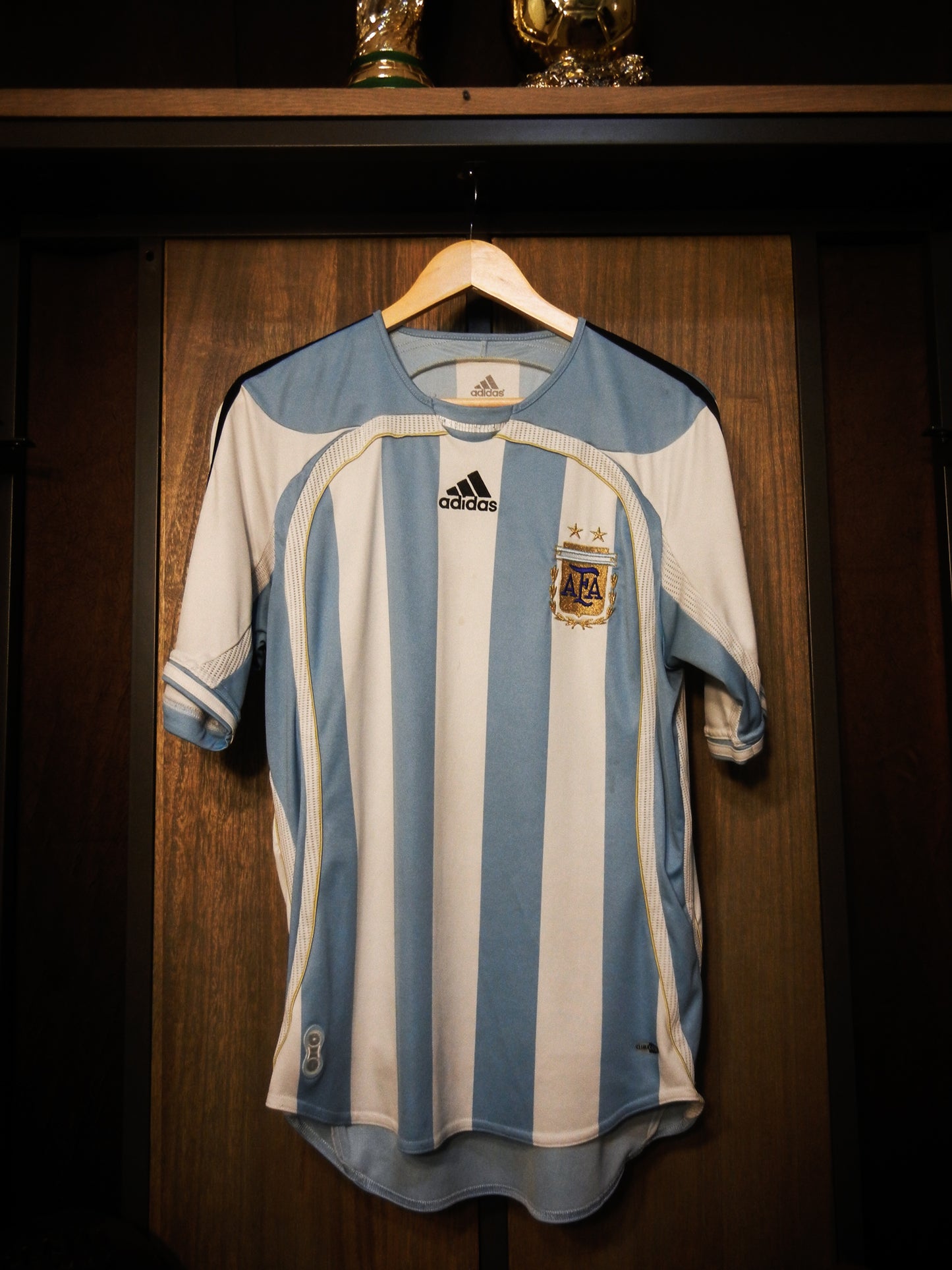 Argentina 2006 Home Jersey – Size M – Blue & White Adidas Shirt (MPN: N/A)
