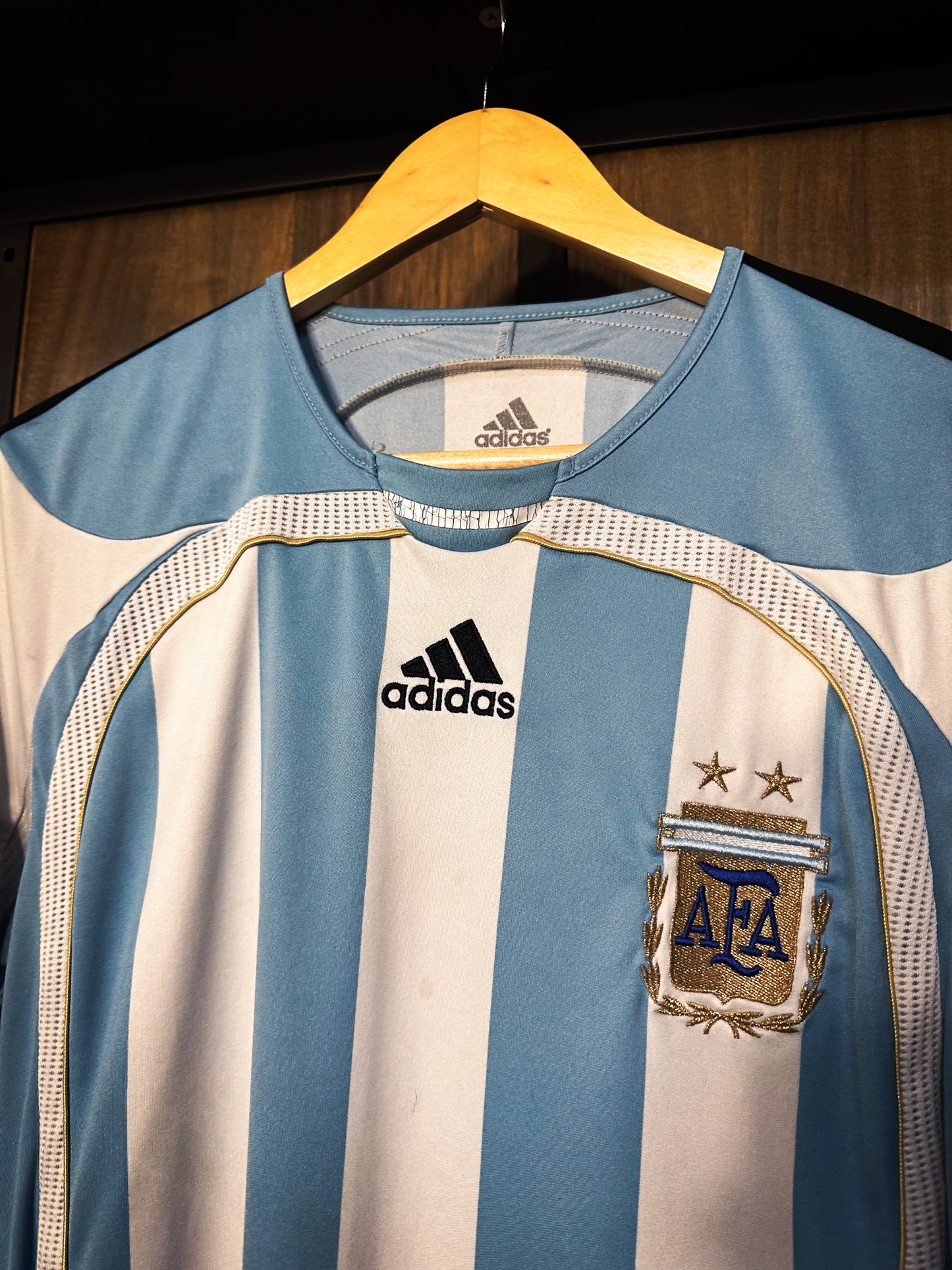 Argentina 2006 Home Jersey – Size M – Blue & White Adidas Shirt (MPN: N/A)
