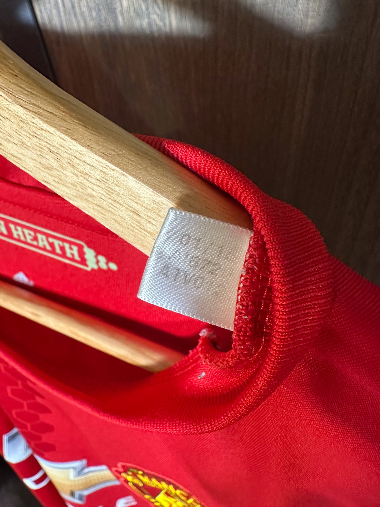 Manchester United 2016/17 Home Jersey – Paul Pogba #6 – Medium – Red Adidas Shirt (MPN: AI6720)