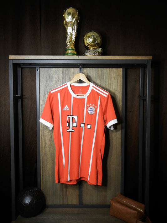 Bayern Munich 2017/18 Home Jersey – Lewandowski #9 – Medium – Red Adidas Shirt (MPN: AZ7961)