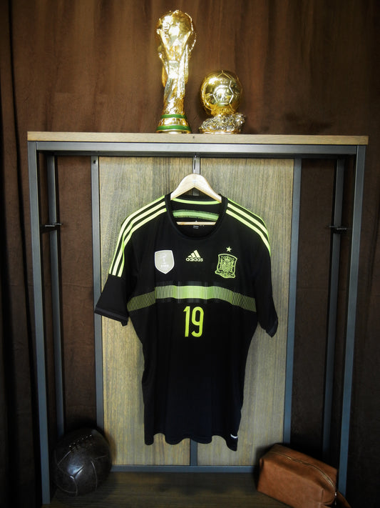 Spain 2013/2015 Away Jersey – Diego Costa #19 – XL – Black Adidas Shirt (MPN: F39821)