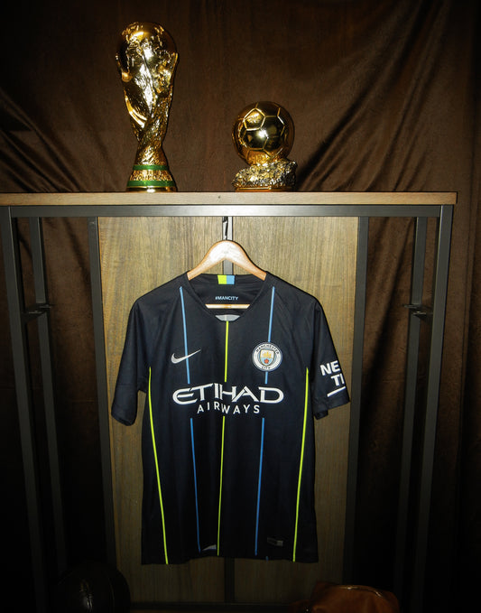Manchester City 2018/2019 Away Jersey – Kun Agüero #10 – Medium – Navy Nike Shirt (MPN: 919002-476)