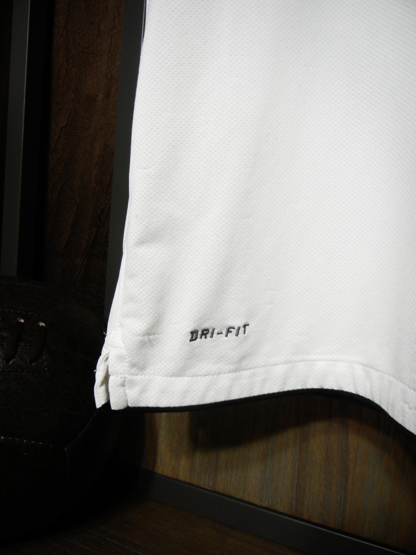 Manchester United 2010/11 Away Jersey Chicharito #14  XXL White & Red Nike Shirt (MPN: 382470-105)