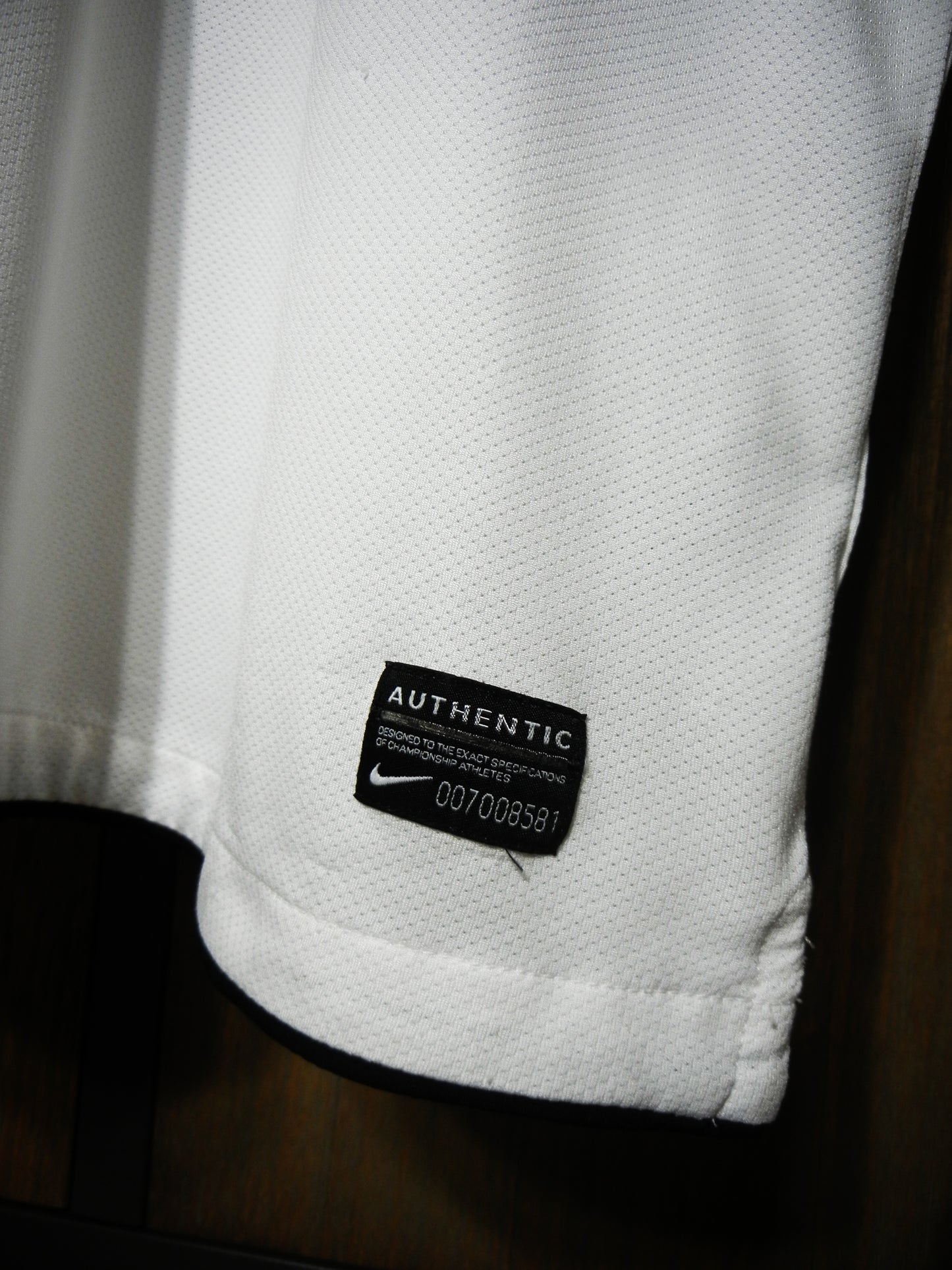 Manchester United 2010/11 Away Jersey Chicharito #14  XXL White & Red Nike Shirt (MPN: 382470-105)