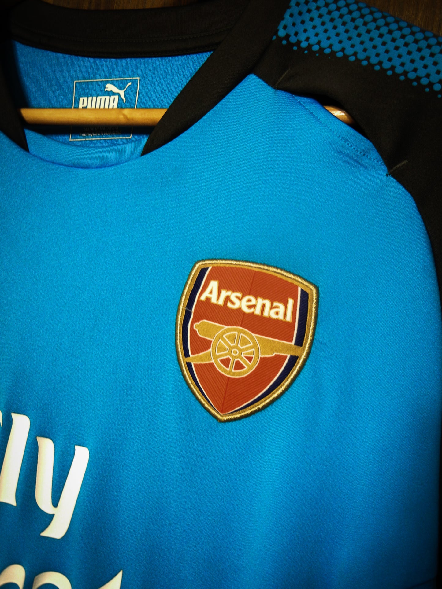 Arsenal 2017/18 Training Jersey – Puma Sky Blue – Large – Performance Fit Shirt – (MPN:  751711-02)