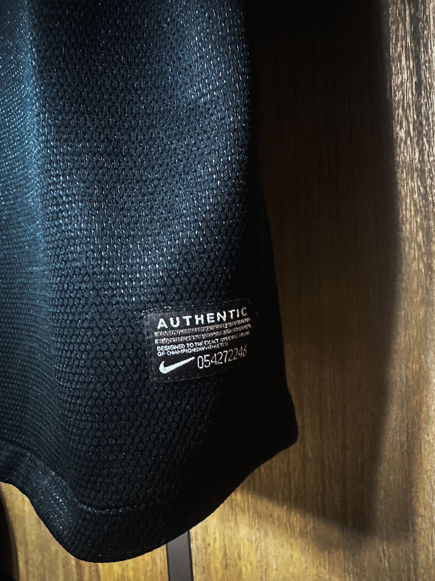 Netherlands 2012/13 Away Jersey – Van Persie #9 – Medium – Black & Orange Nike Shirt – (MPN: 382471-105)