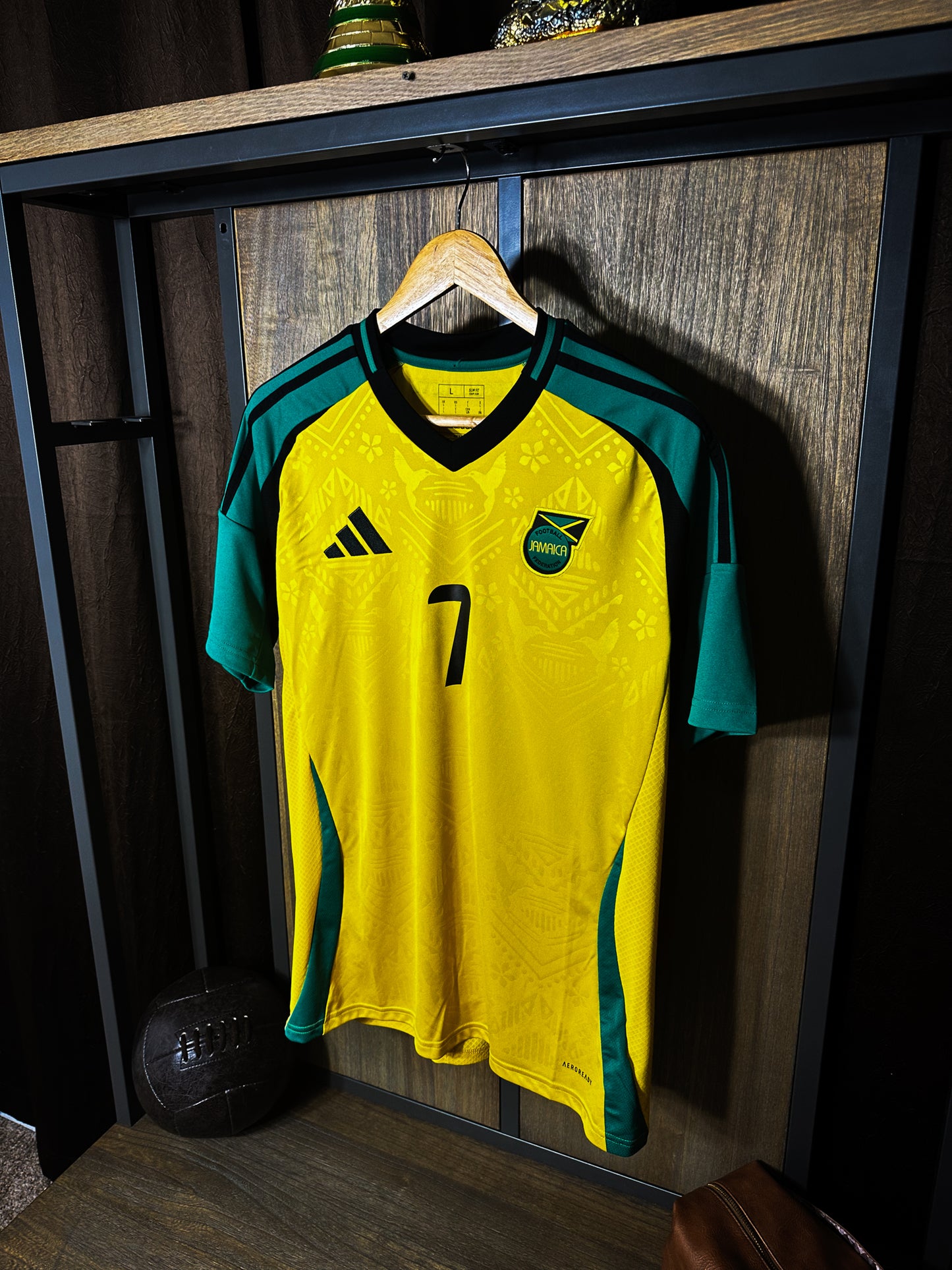 Jamaica 2024 Home Jersey – Bailey #7 – Large – Gold & Black Adidas Shirt (MPN: IT8541)