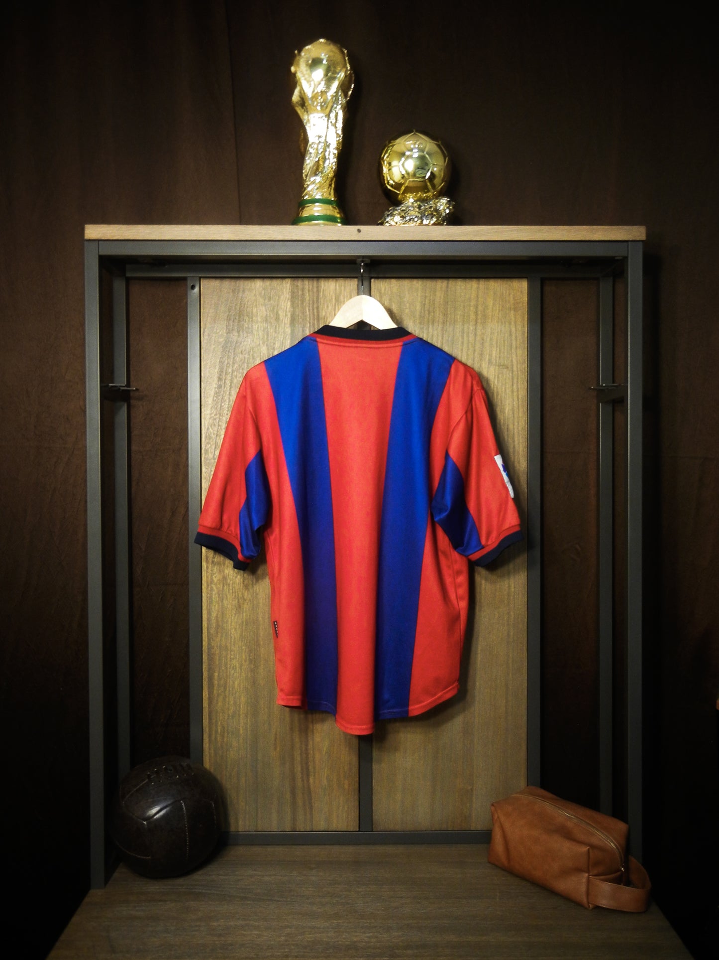 Barcelona 1998/99 Home Jersey – Size M – Red & Blue Nike Shirt (SKU: 802820323)