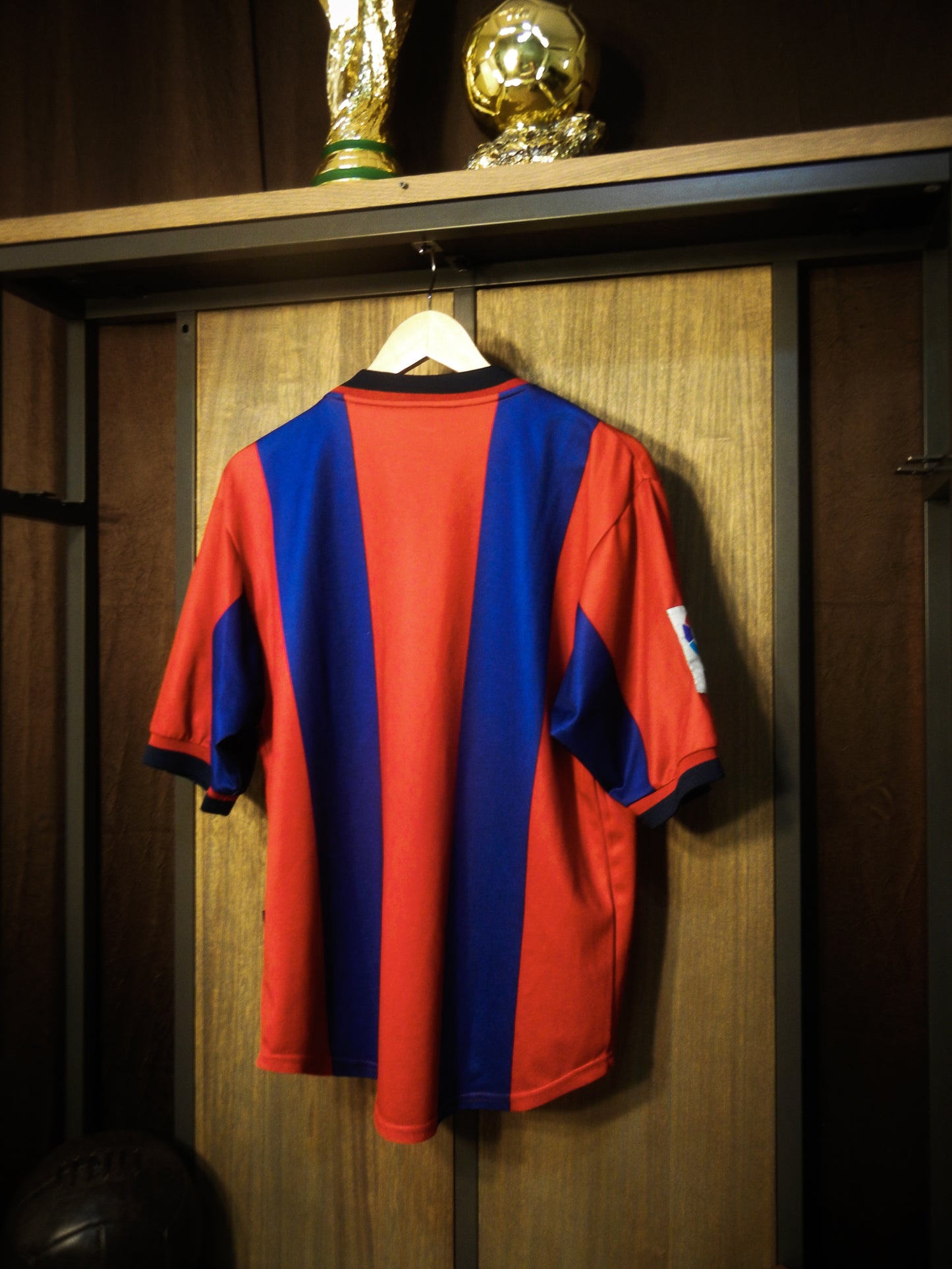 Barcelona 1998/99 Home Jersey – Size M – Red & Blue Nike Shirt (SKU: 802820323)