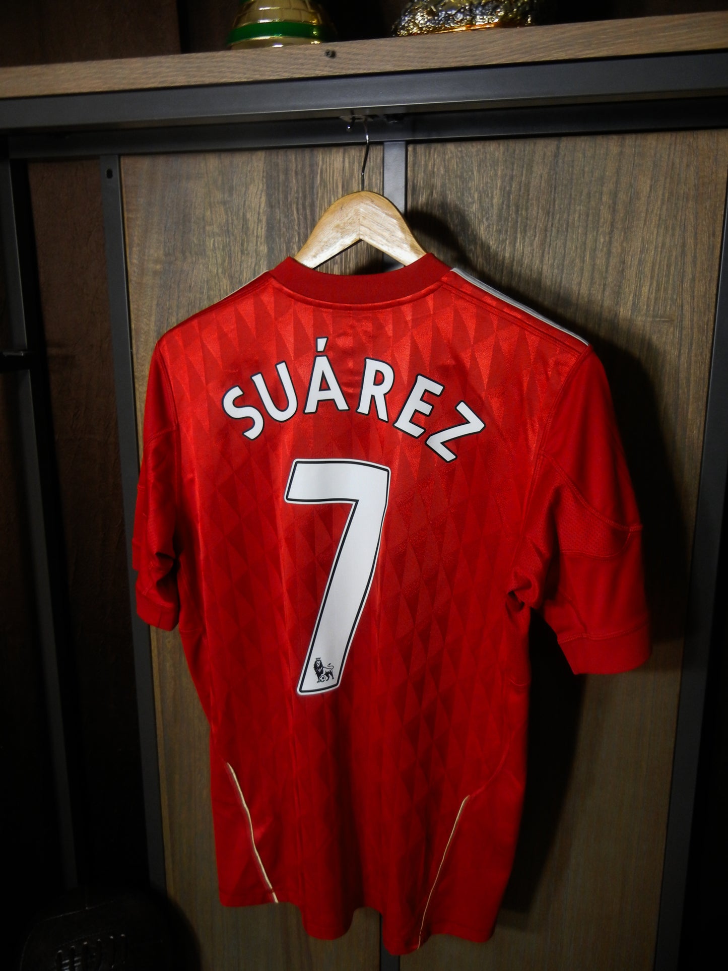 Liverpool 2011/2012 Home Jersey – Luis Suárez #7 – Youth XL – Red Adidas Shirt (MPN: P96689)