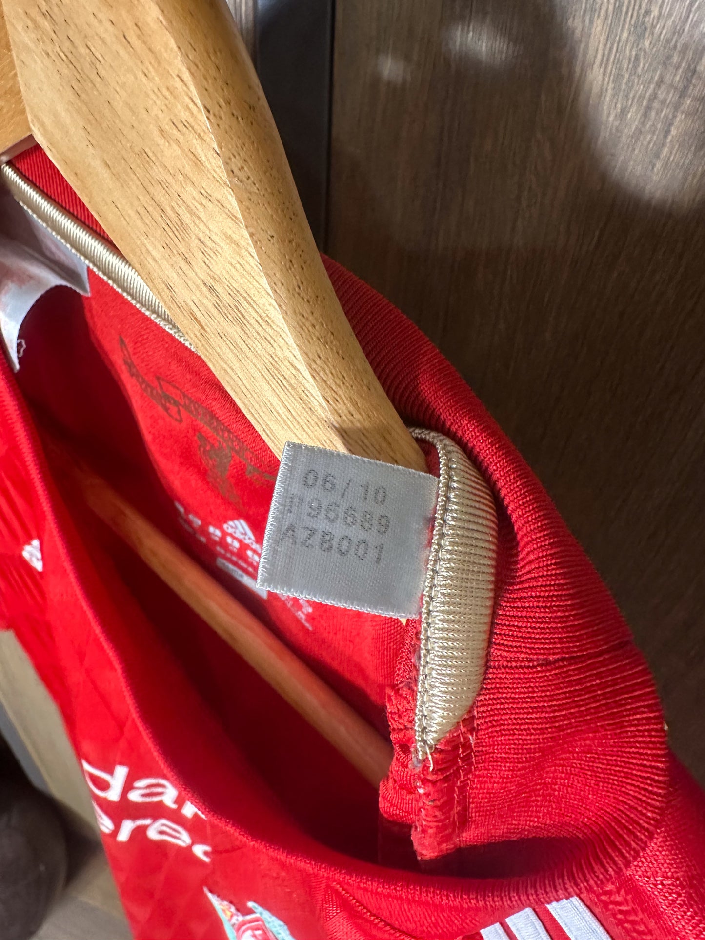 Liverpool 2011/2012 Home Jersey – Luis Suárez #7 – Youth XL – Red Adidas Shirt (MPN: P96689)