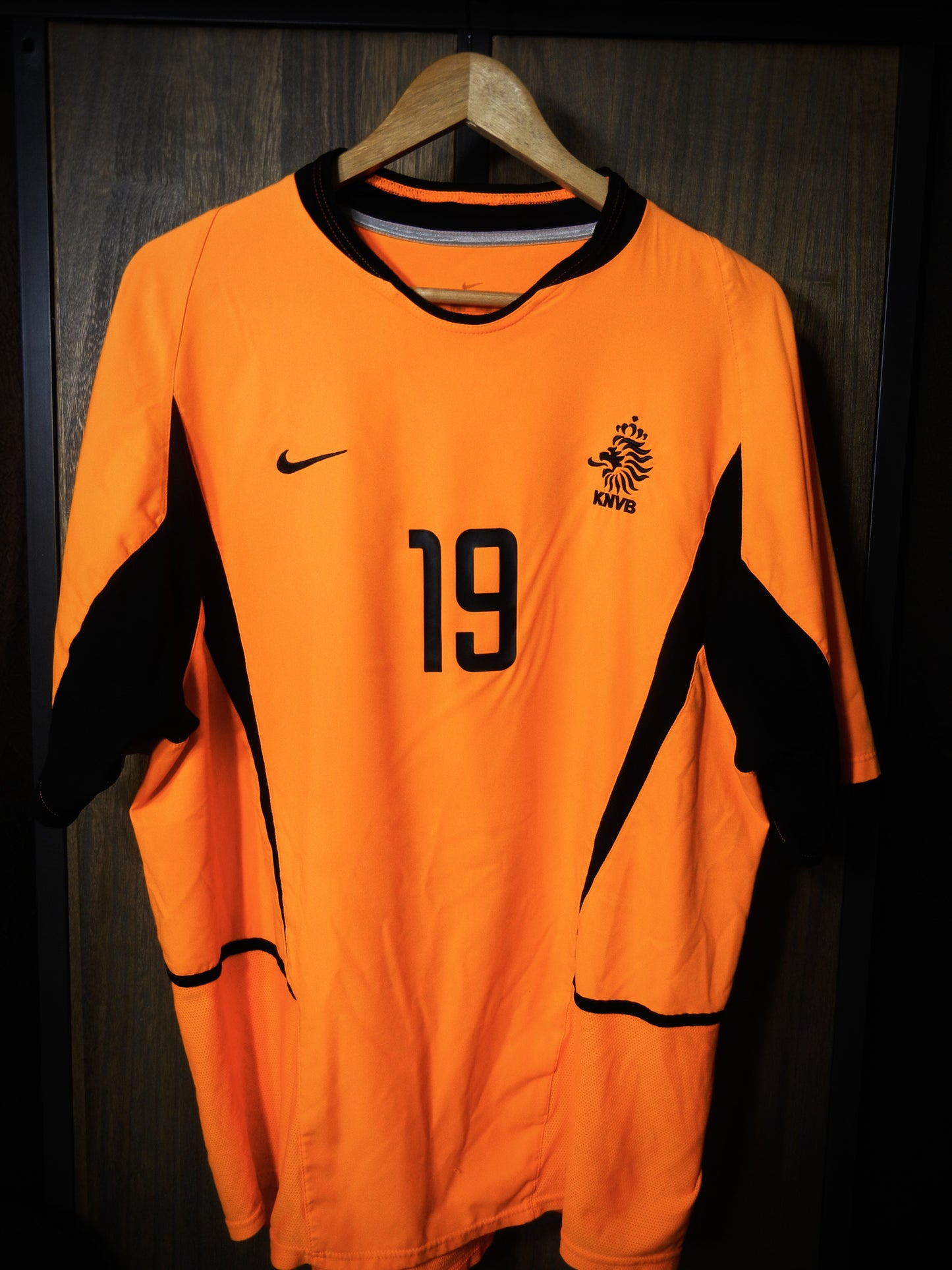 Netherlands 2002/2004 Home Jersey – Robben #19 – Size XL – Orange Nike Shirt – (MPN: 182359)