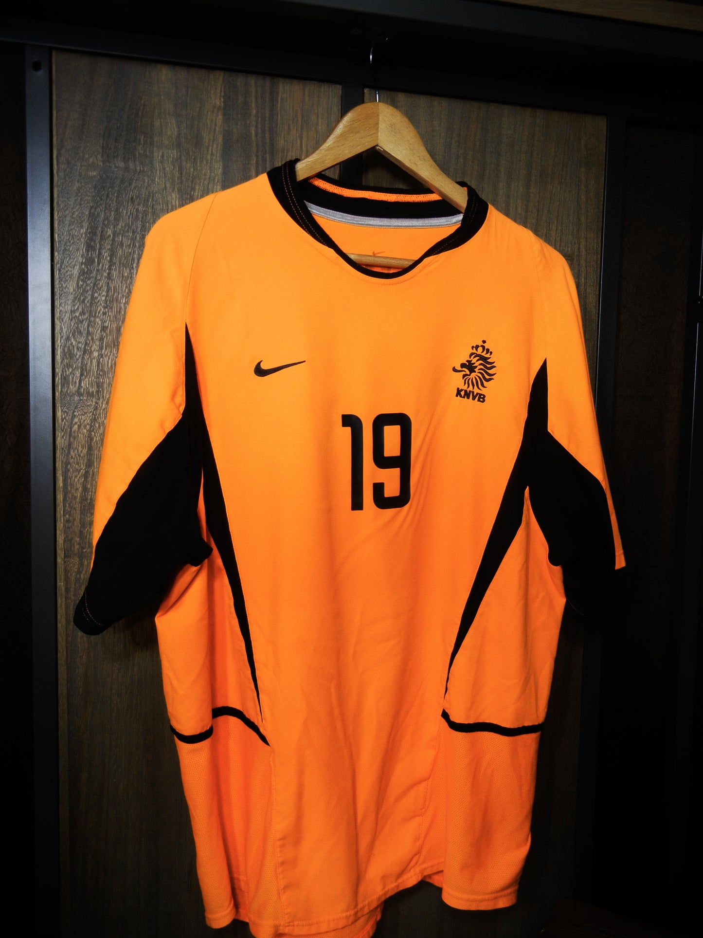 Netherlands 2002/2004 Home Jersey – Robben #19 – Size XL – Orange Nike Shirt – (MPN: 182359)
