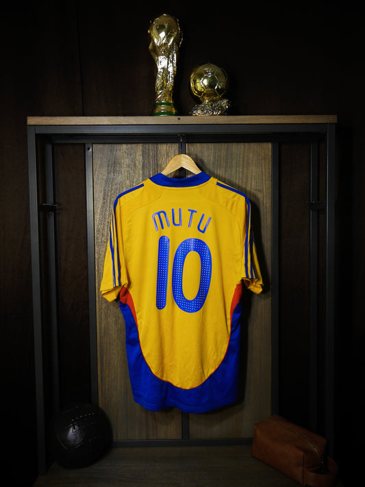Romania 2008/2009 Home Jersey – Mutu #10 – Size L – Yellow Adidas Shirt – (MPN: 609859)