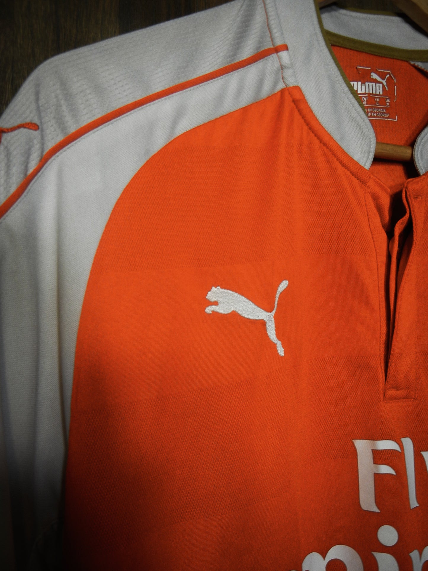 Arsenal 2015/16 Home Jersey – Mesut Özil #11 – Size XL – Red & White Puma Shirt (MPN: 747566)