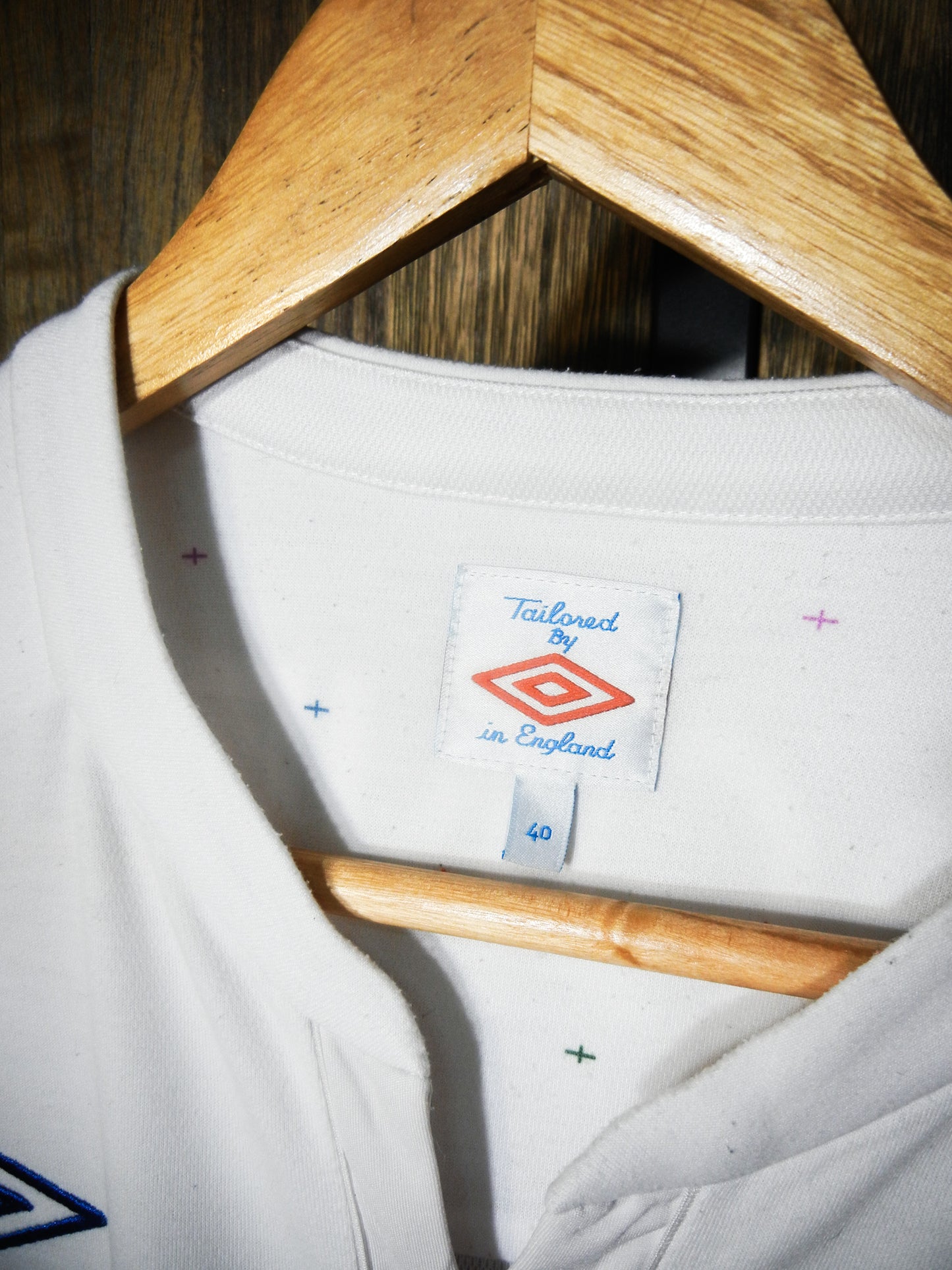 England 2010/11 Home Jersey – Wayne Rooney #10 – Medium – White Umbro Shirt (MPN: 8828227)