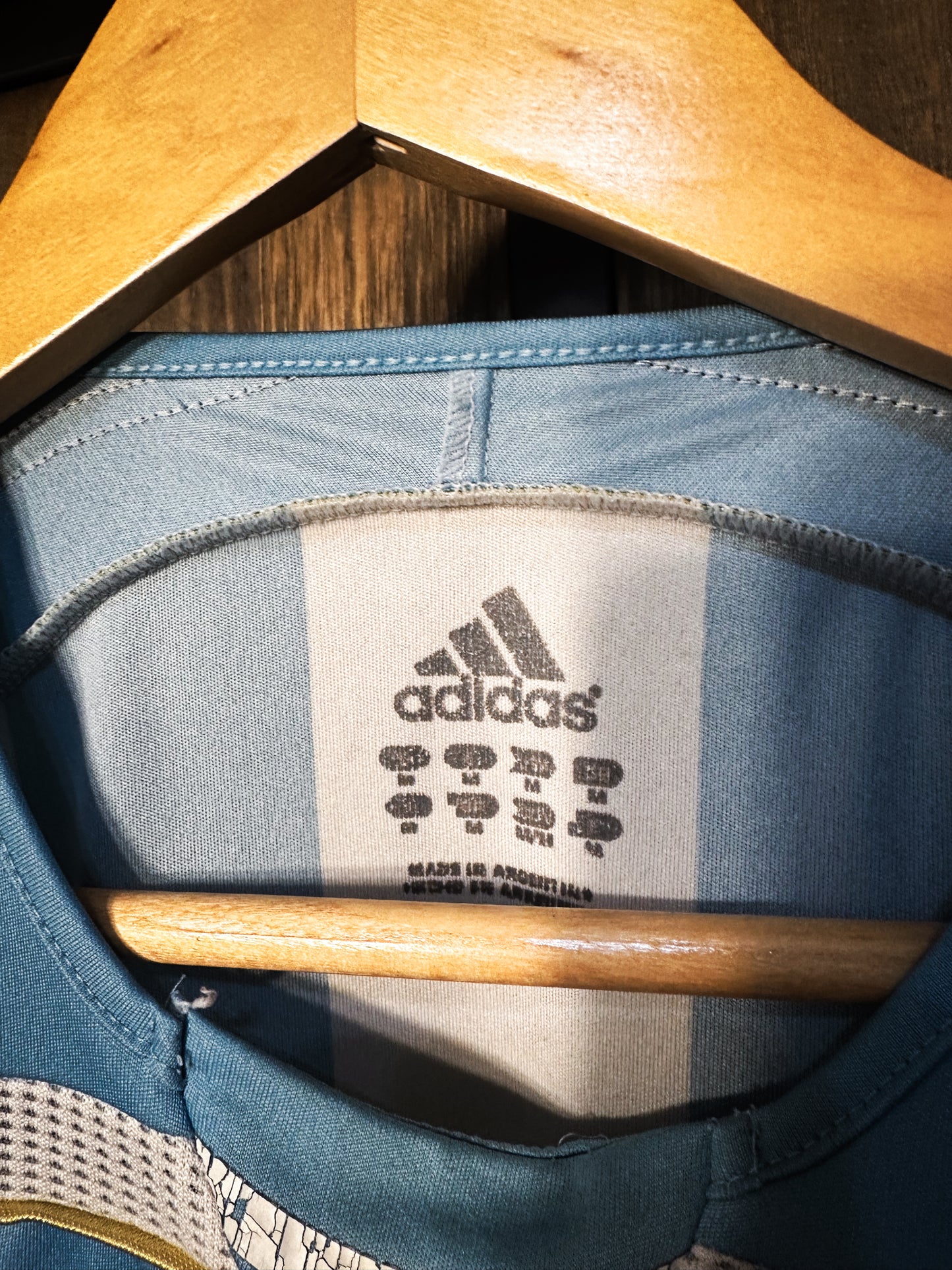 Argentina 2006 Home Jersey – Size M – Blue & White Adidas Shirt (MPN: N/A)