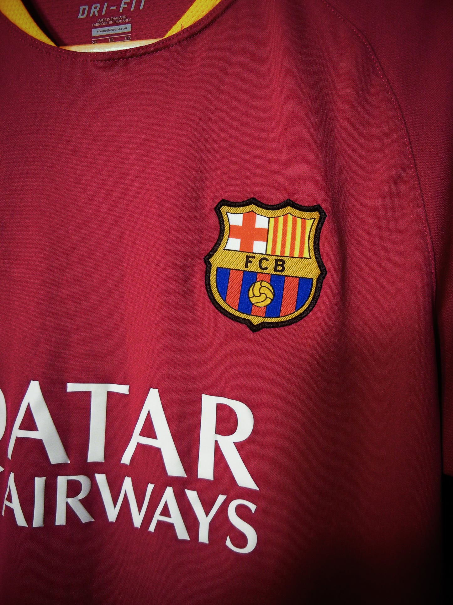 Barcelona 2016/17 Away Training Top – Size XL – Purple Nike Shirt (MPN: 686600-560)