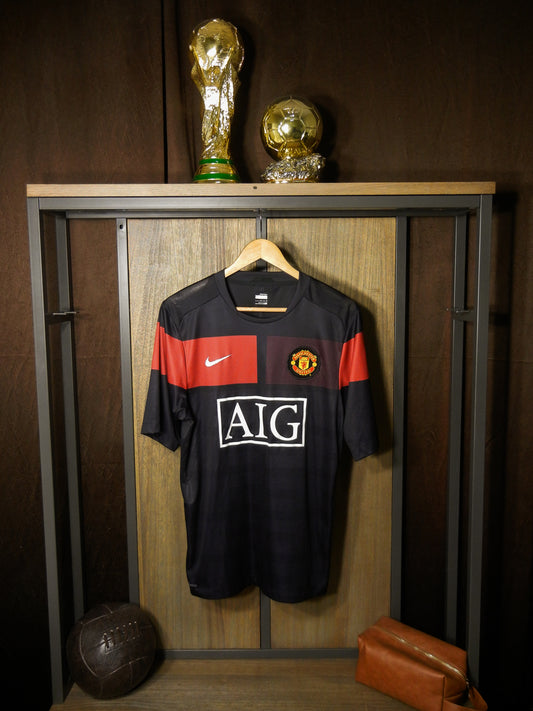Manchester United 2009/10 Black Training Top – Size M – AIG Nike Shirt – (MPN: 355105-010)