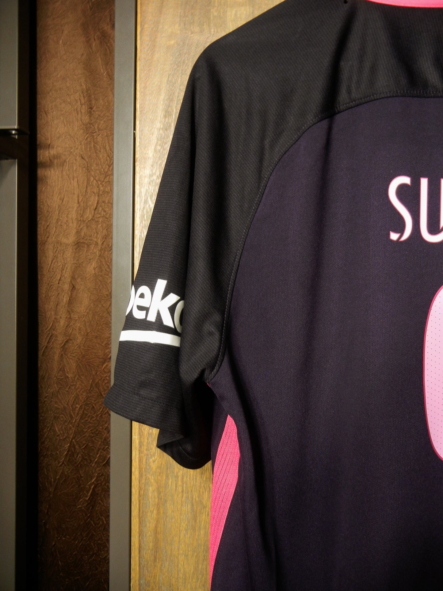 Barcelona 2016/17 Away Jersey – Luis Suárez #9 – Size XL – Purple Nike Shirt (MPN: 776844-525)