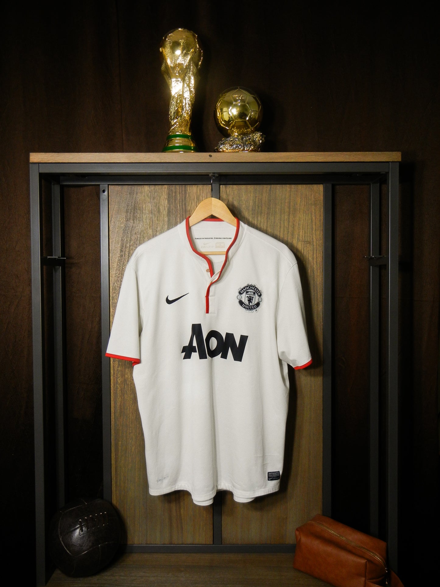 Manchester United 2012/13 Away Jersey – Wayne Rooney #10 – Size XL – White Nike Shirt (MPN: 479281-105)