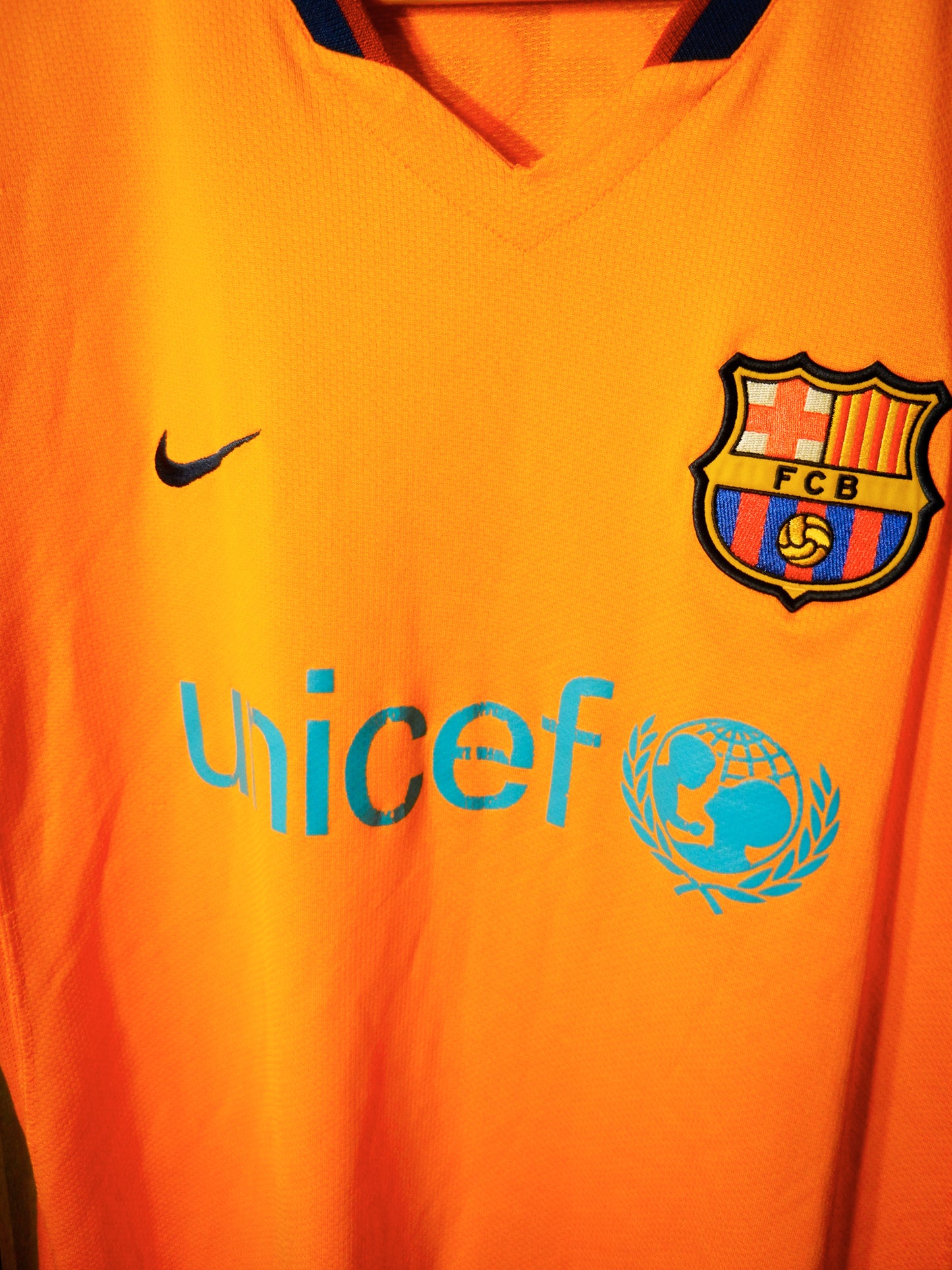 Barcelona 2006/2008 Away Jersey – Lionel Messi #19 – Size L – Orange Nike Shirt (MPN: 146982-819)
