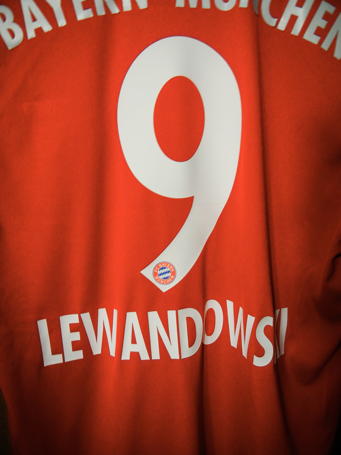 Bayern Munich 2017/18 Home Jersey – Lewandowski #9 – Medium – Red Adidas Shirt (MPN: AZ7961)