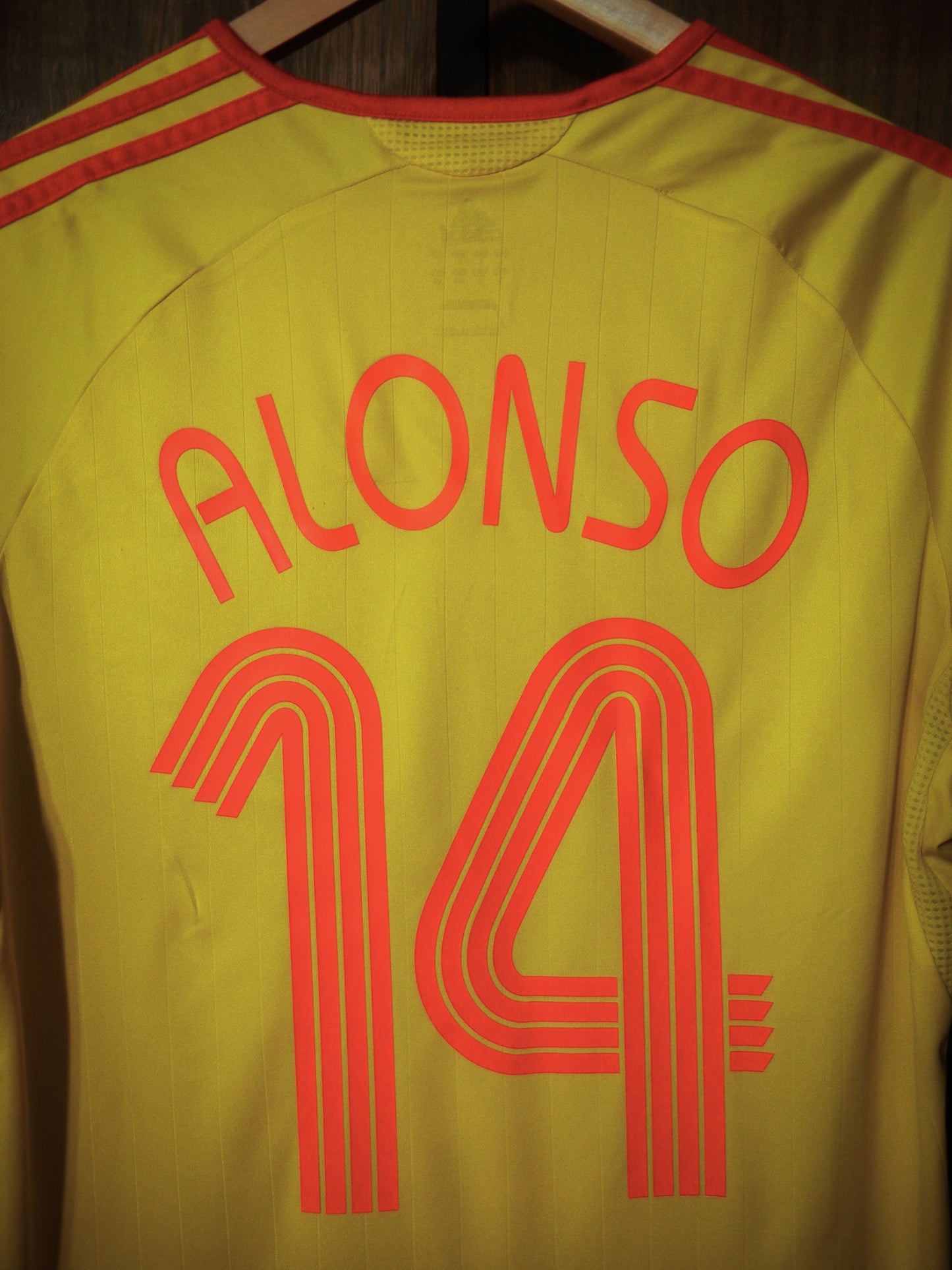 Liverpool 2006/07 Away Jersey – Xabi Alonso #14 – Large – Yellow Adidas Shirt (MPN:053306)