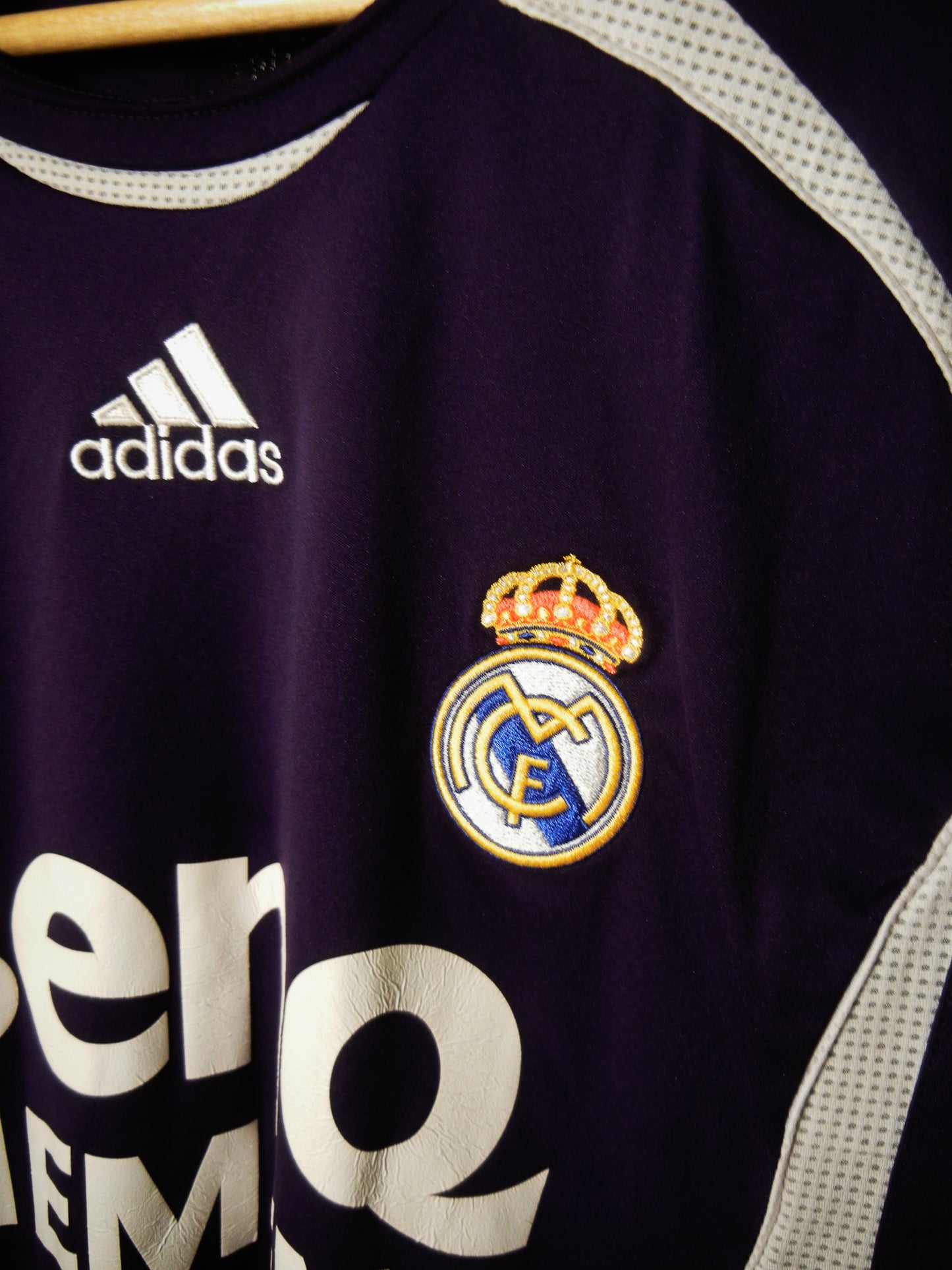 Real Madrid 2006/07 Third Jersey – Ronaldo #9 – Medium – Purple Adidas Shirt (MPN:055226)