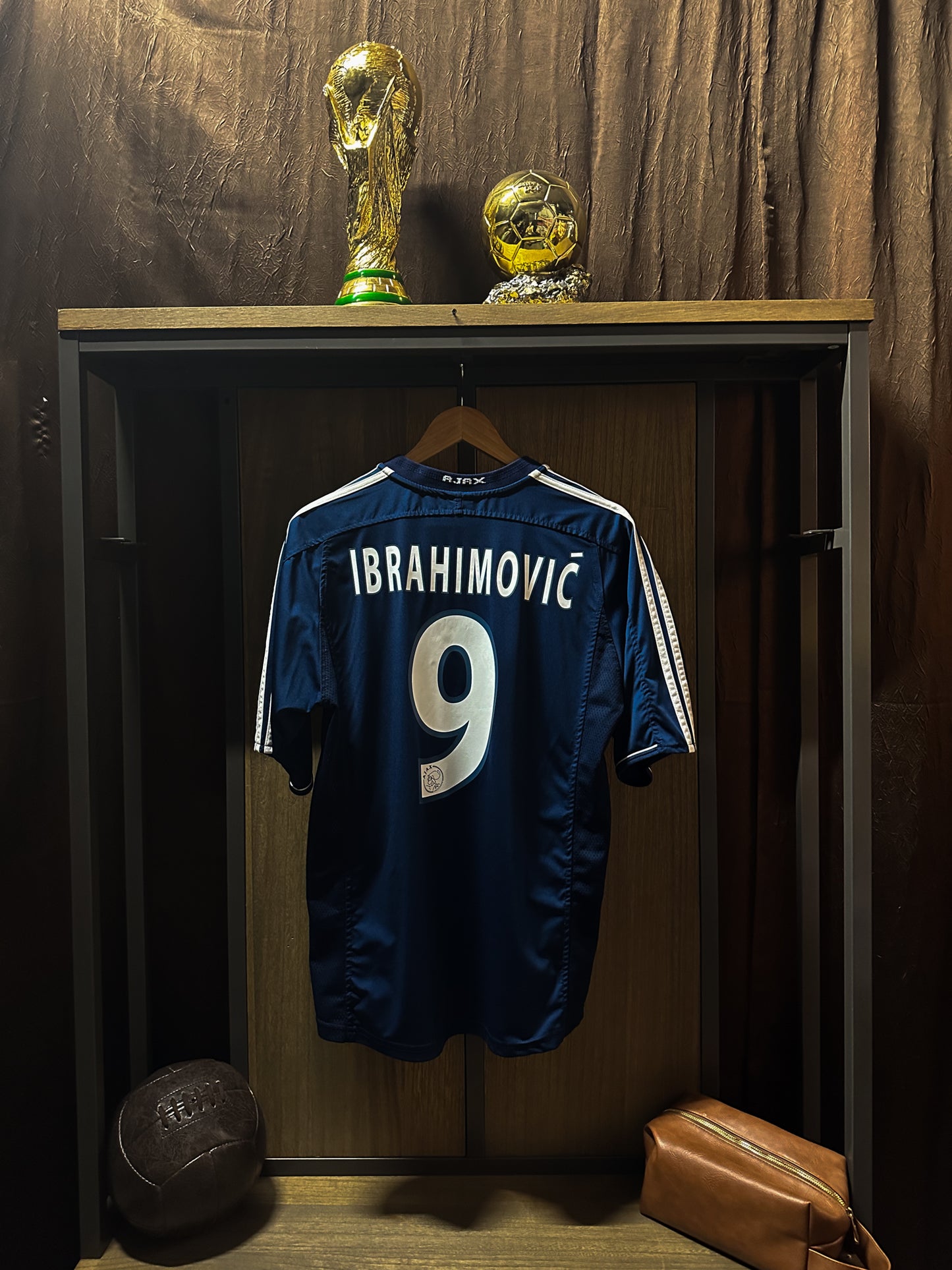 Ajax 2003/04 Away Jersey – Zlatan Ibrahimović #9 – XL – Navy Blue Adidas Shirt (MPN: N/A)