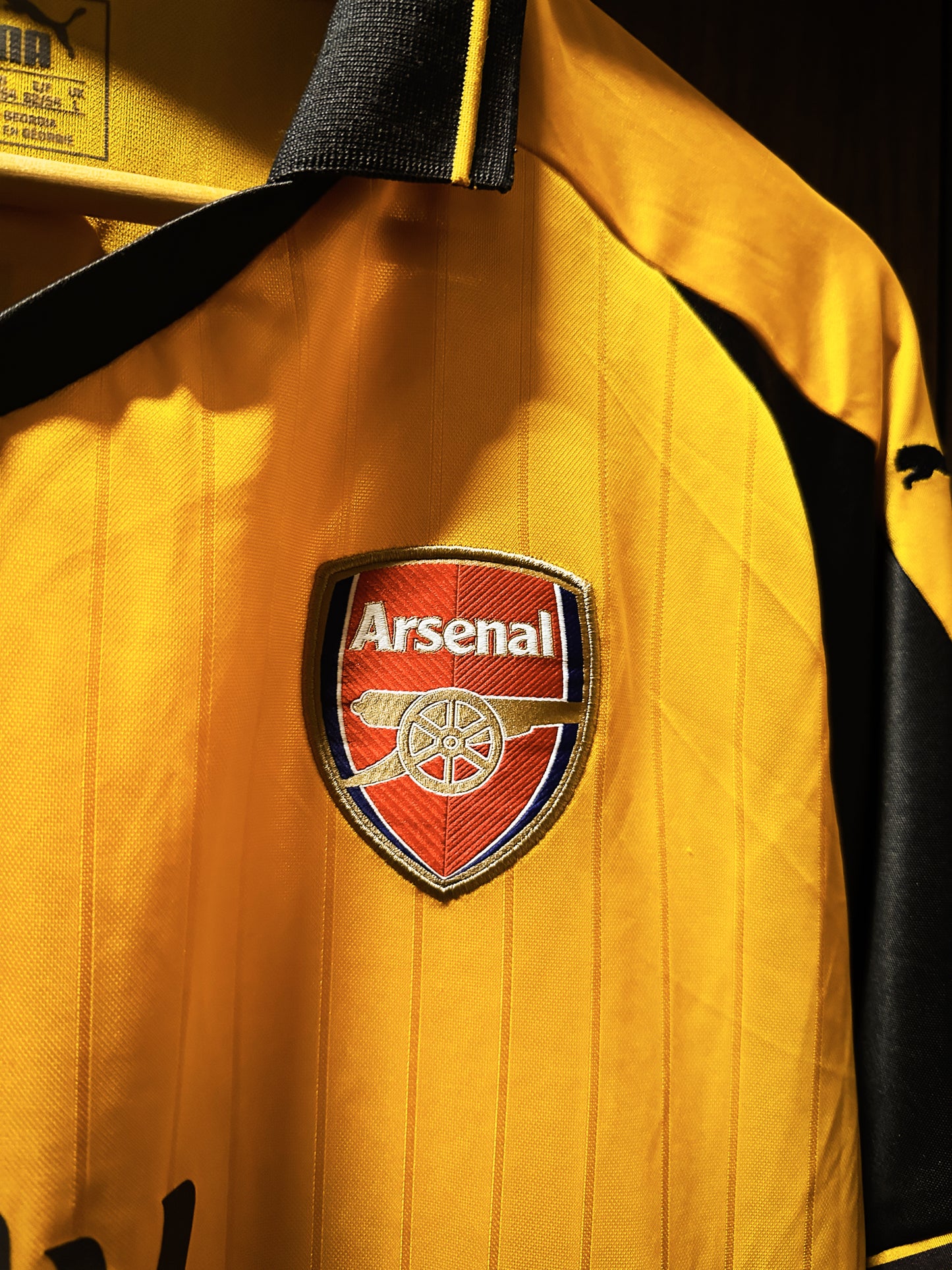 Arsenal 2016/17 Away Jersey – Alexis Sánchez #7 – Size L – Gray & Yellow Puma Shirt (MPN: 749714)