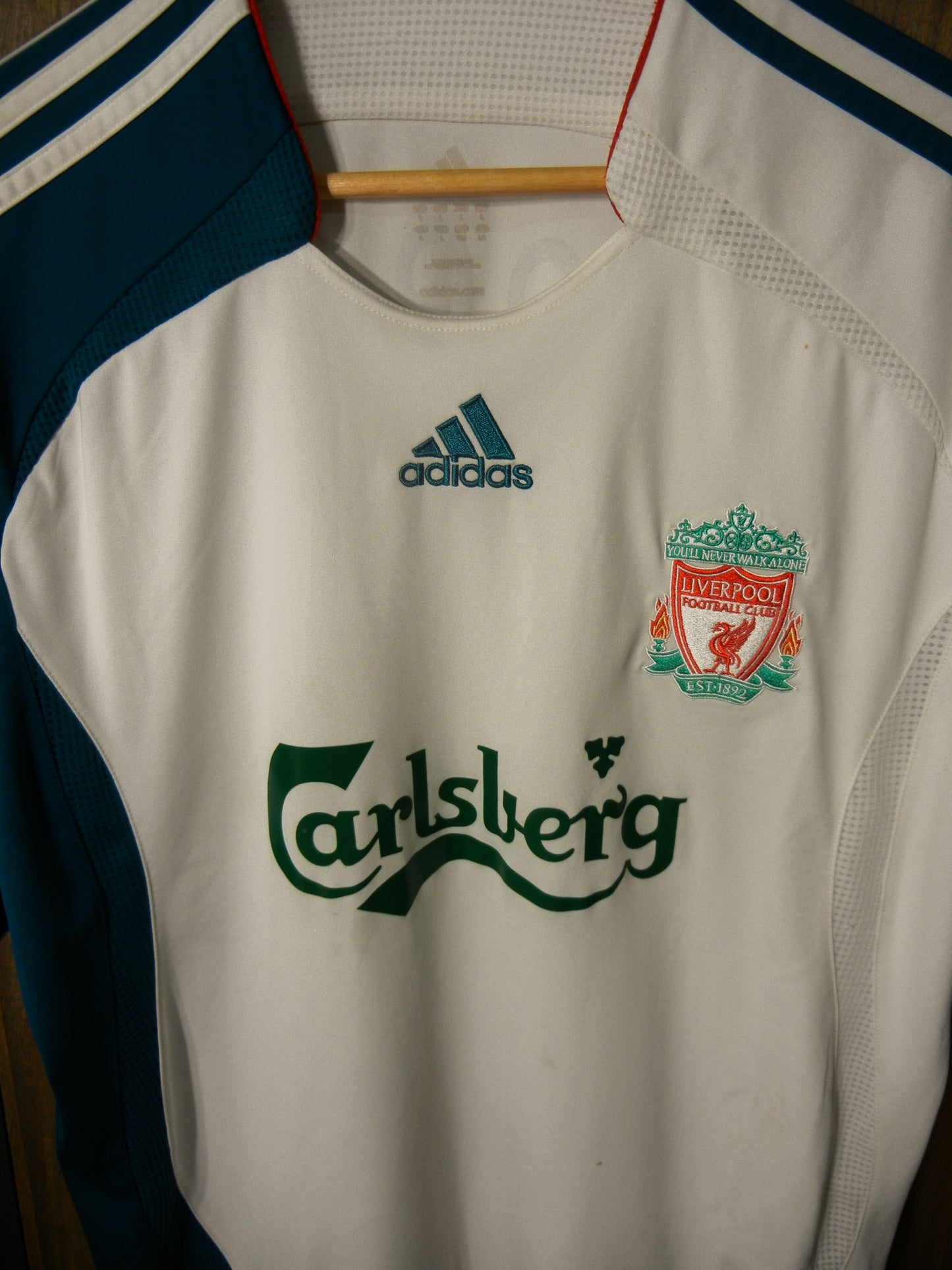 Liverpool 2006/2007 Third Jersey – Steven Gerrard #8 – L – Green & White Adidas Shirt (MPN: 053294)