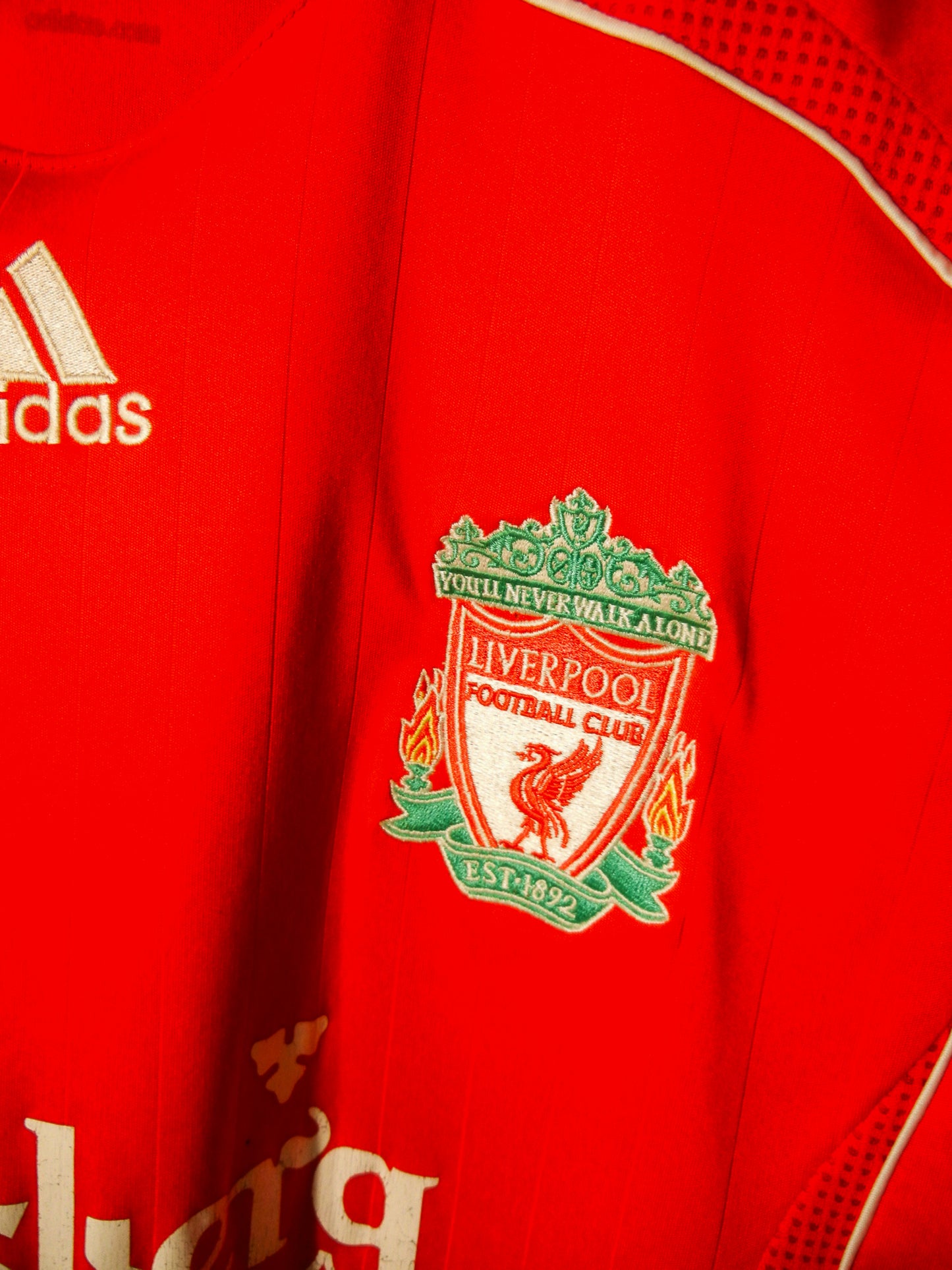 Liverpool 2006–2008 Home Jersey – Steven Gerrard #8 – L – Red Adidas Shirt (MPN: 053327)
