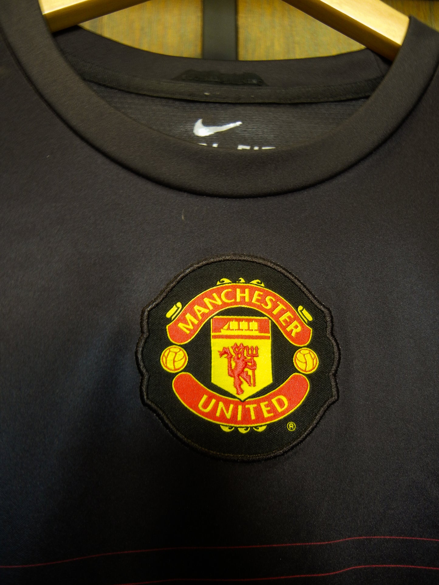 Manchester United 2009/2010 Training Top (Black) – Size L – Nike Shirt (MPN: 377419-010)