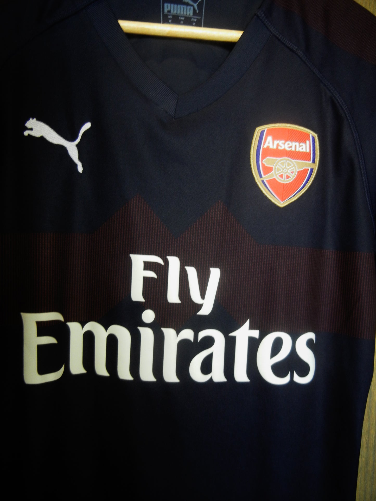 Arsenal 2018/2019 Away Jersey – Lacazette #9 – Medium – Navy & Volt Puma Shirt (MPN: 753213-13)