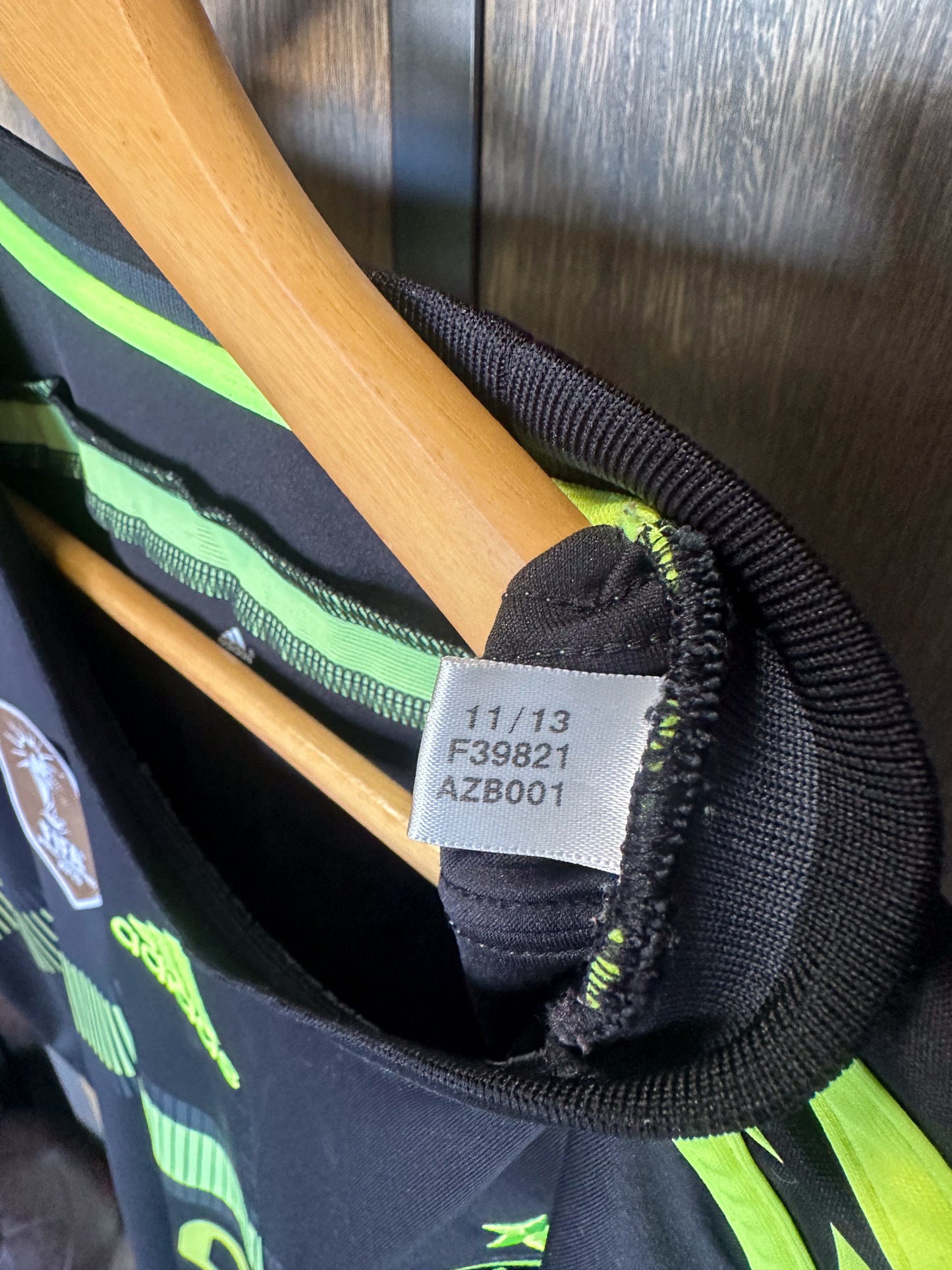 Spain 2013/2015 Away Jersey – Diego Costa #19 – XL – Black Adidas Shirt (MPN: F39821)