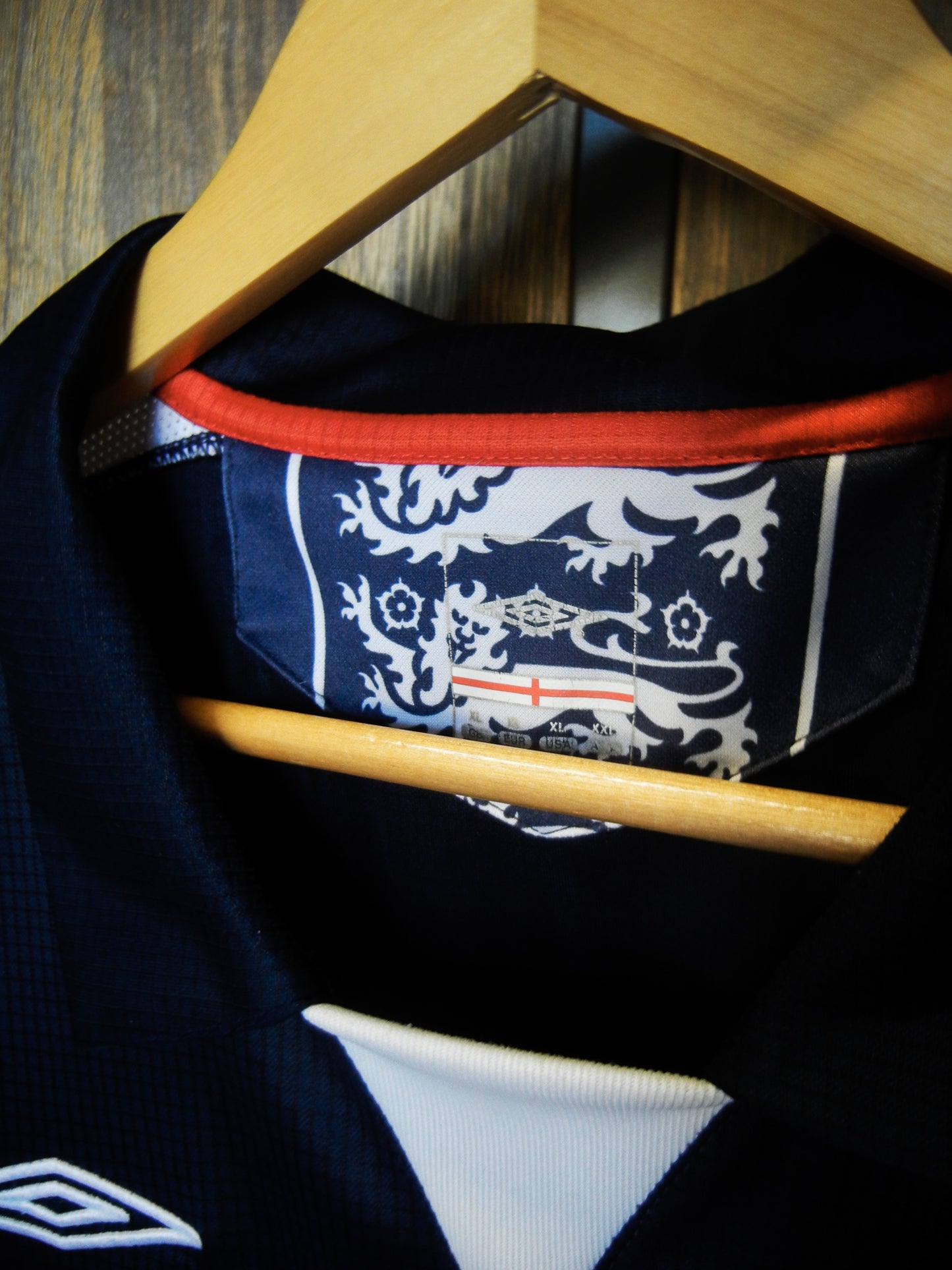 England 2002/2004 Black Training Top – Size XL – Umbro Training Jersey (MPN: N/A)