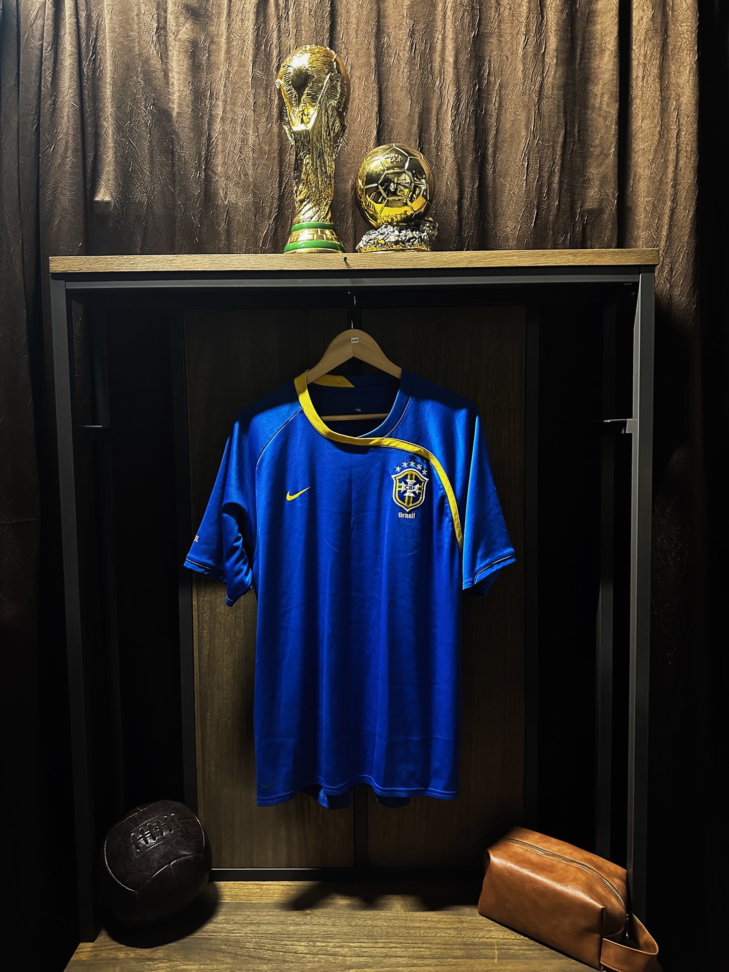 Brazil 2008/2009 Blue Training Top – Size L – Nike Shirt (MPN: 258955-493)