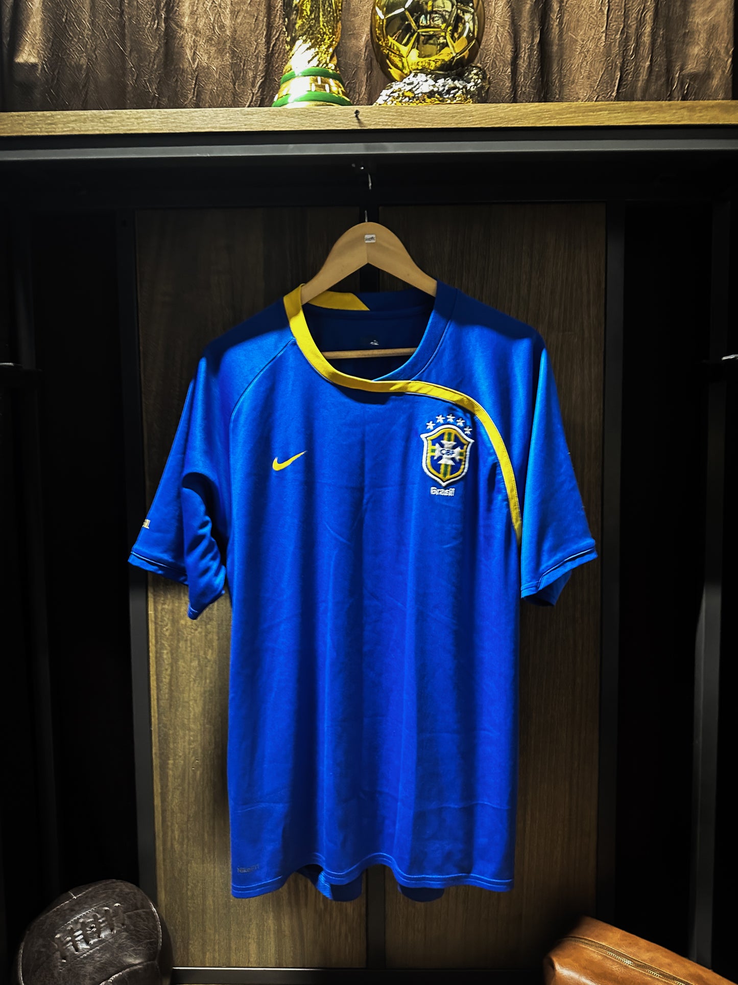 Brazil 2008/2009 Blue Training Top – Size L – Nike Shirt (MPN: 258955-493)