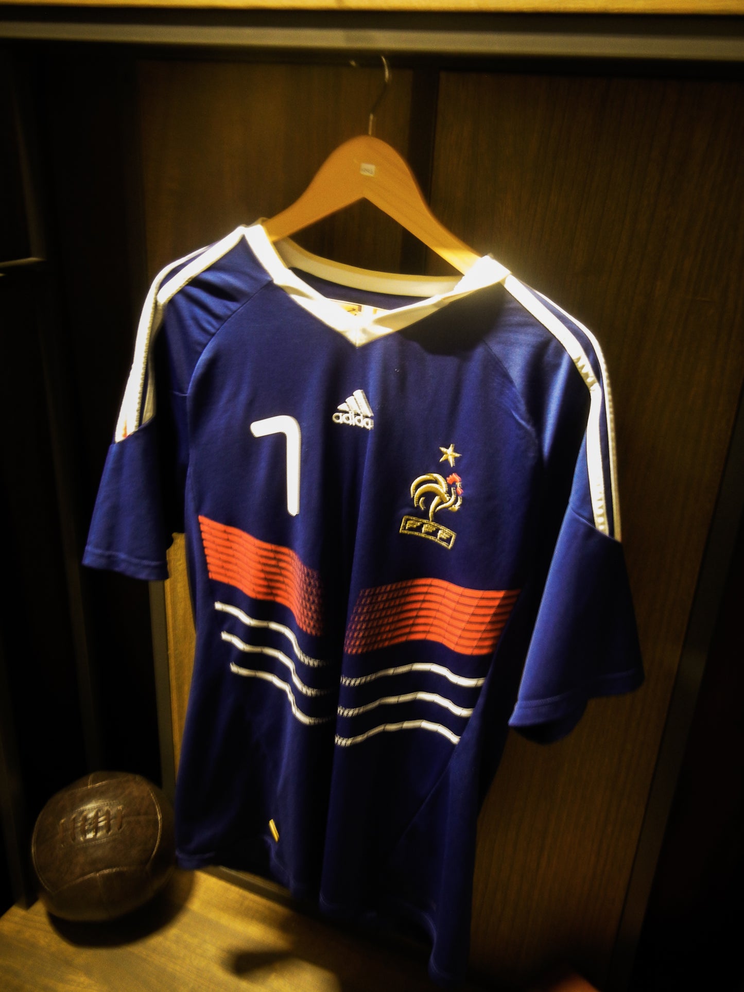 France 2009/10 Home Jersey – Franck Ribéry #7 – Size L – Blue Adidas Shirt (MPN: P41040)