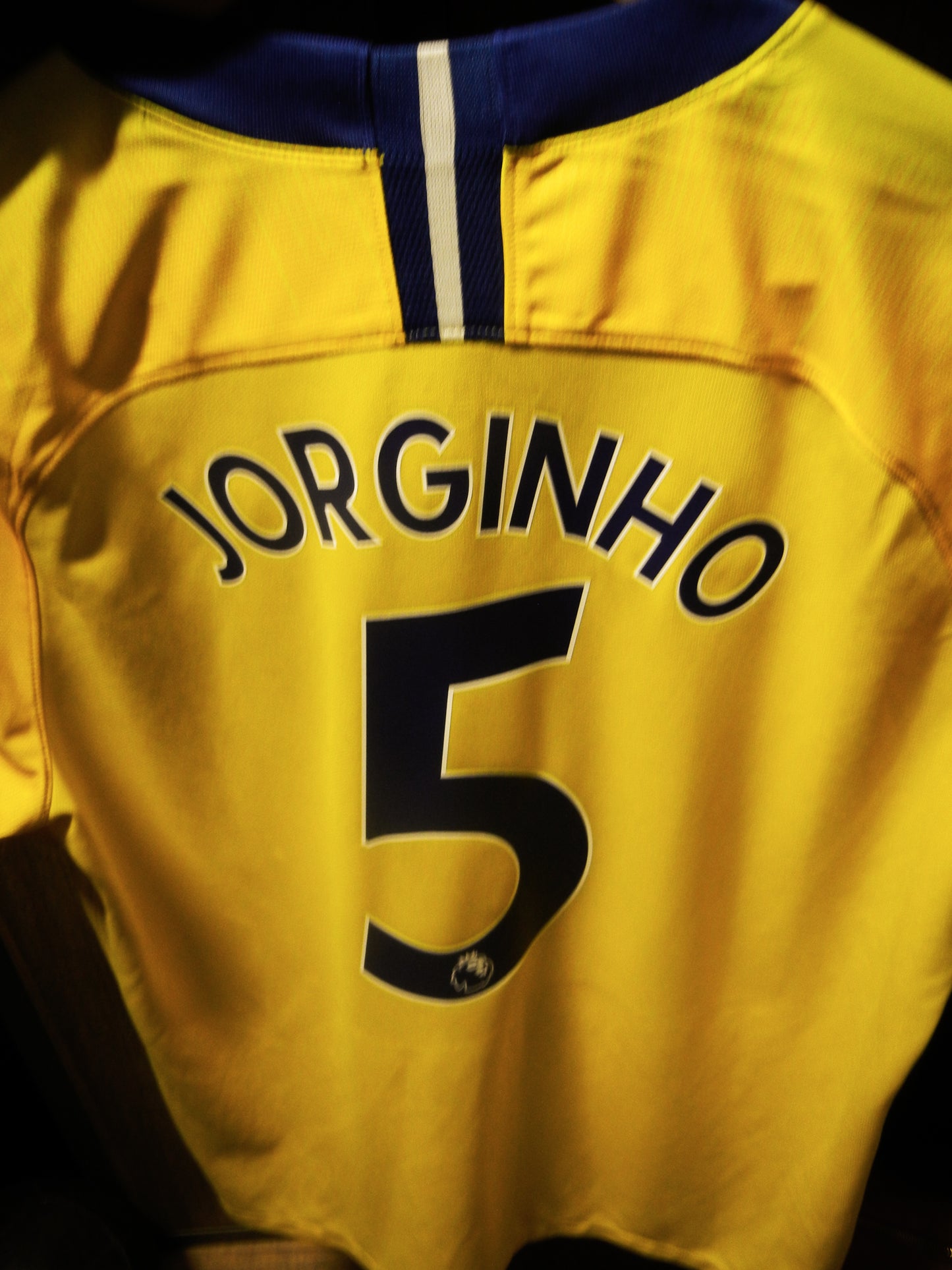 Chelsea 2018/2019 Away Jersey – Jorginho #5 – Large – Yellow Nike Shirt (MPN: 919008-720)