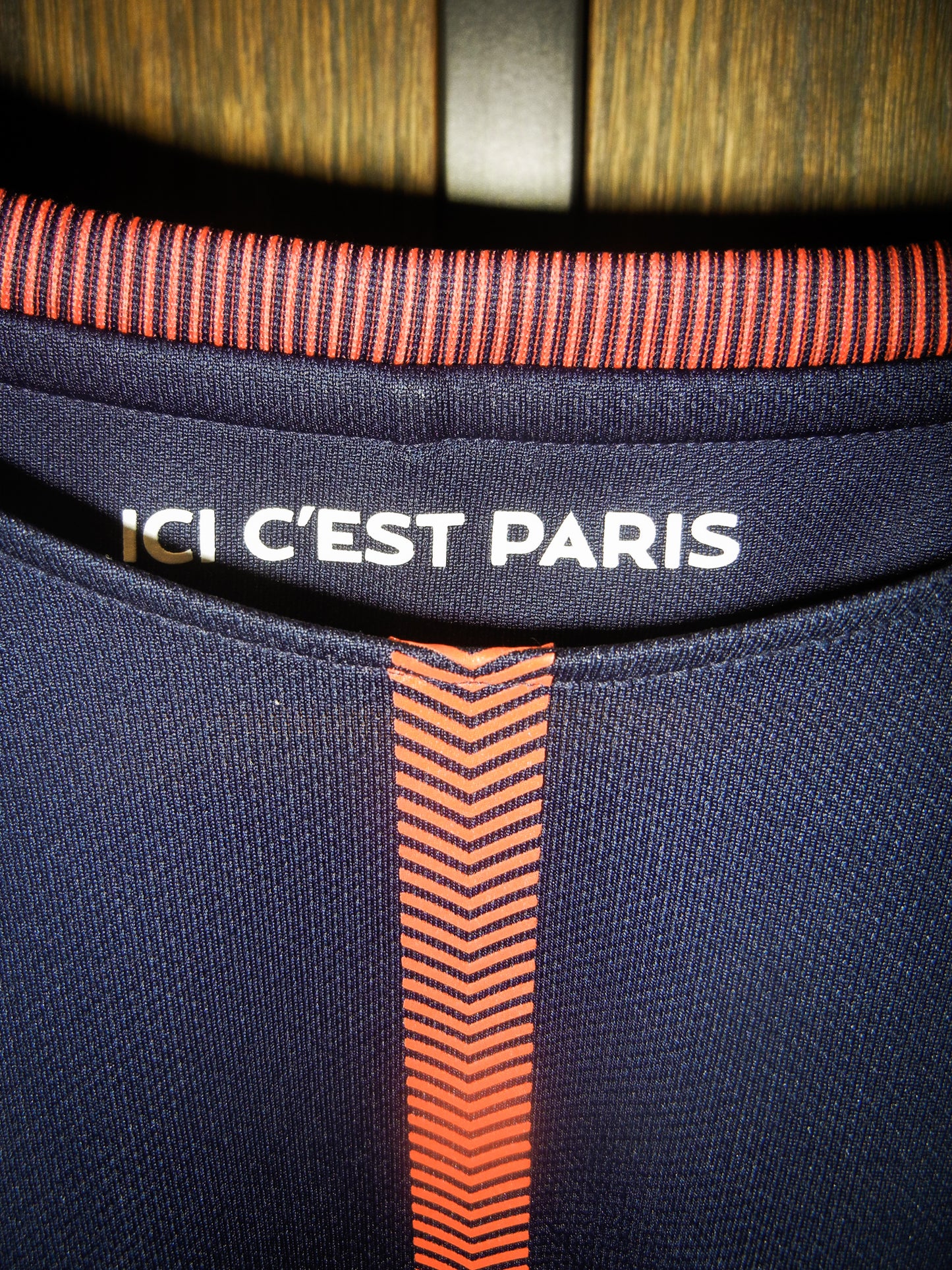 Paris Saint-Germain 2017/18 Home Jersey – Neymar Jr  #10 – Size L – Navy Nike Shirt (MPN: 847269-430)