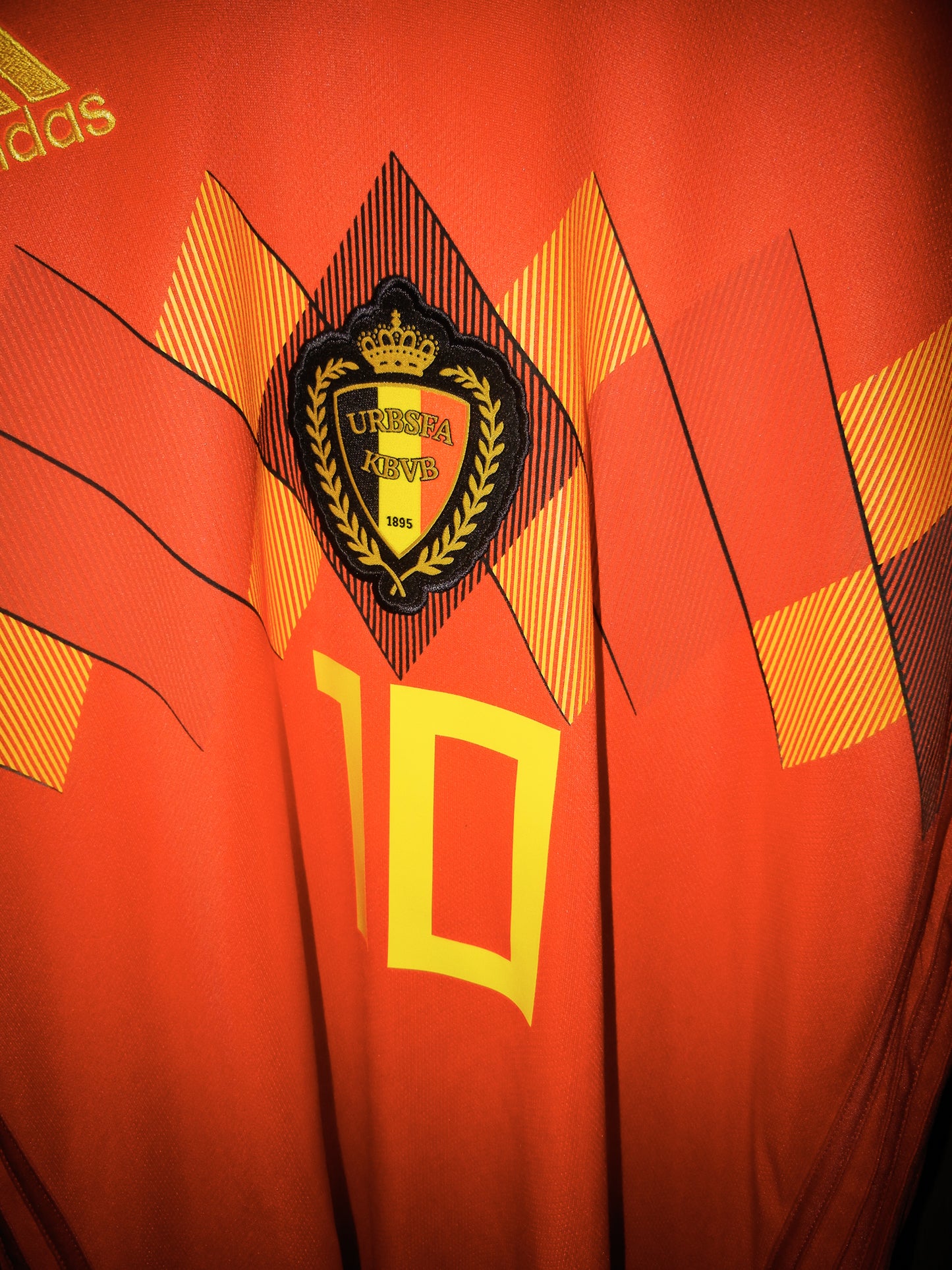 Belgium 2018 Home Jersey – Eden Hazard #10 – Size M – Adidas Red Shirt (MPN: BQ4520)