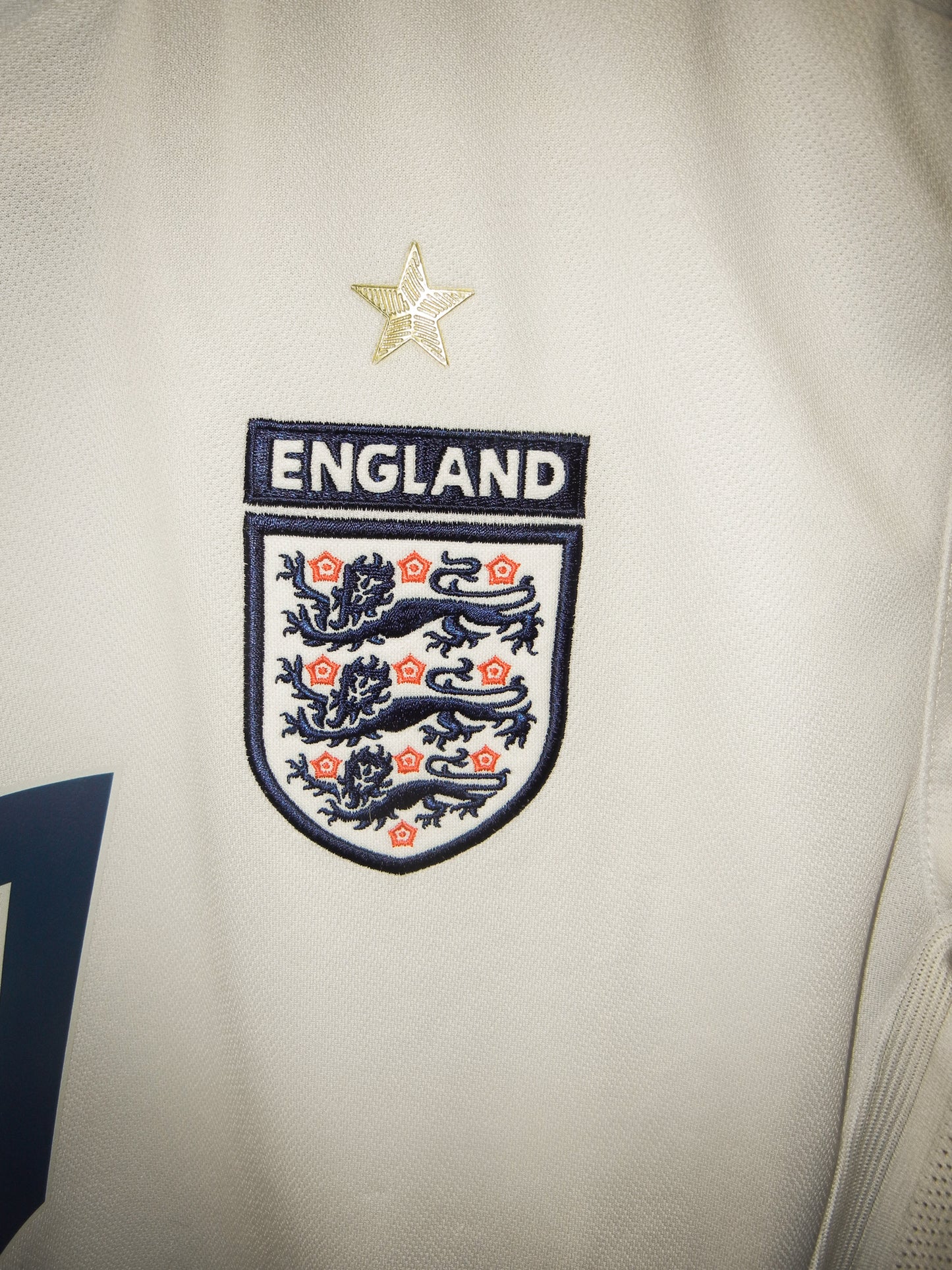 England 2005/2007 Home Jersey – David Beckham #7 – Large – White Umbro Shirt (MPN: N/A)